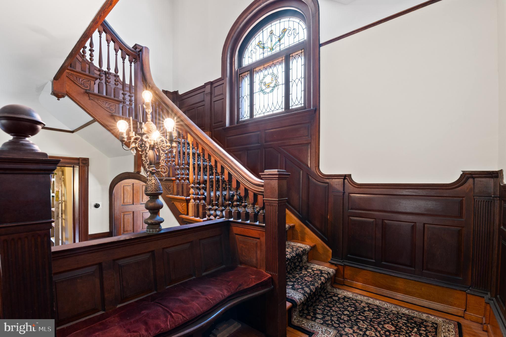 UNIVERSITY CITY - Residential