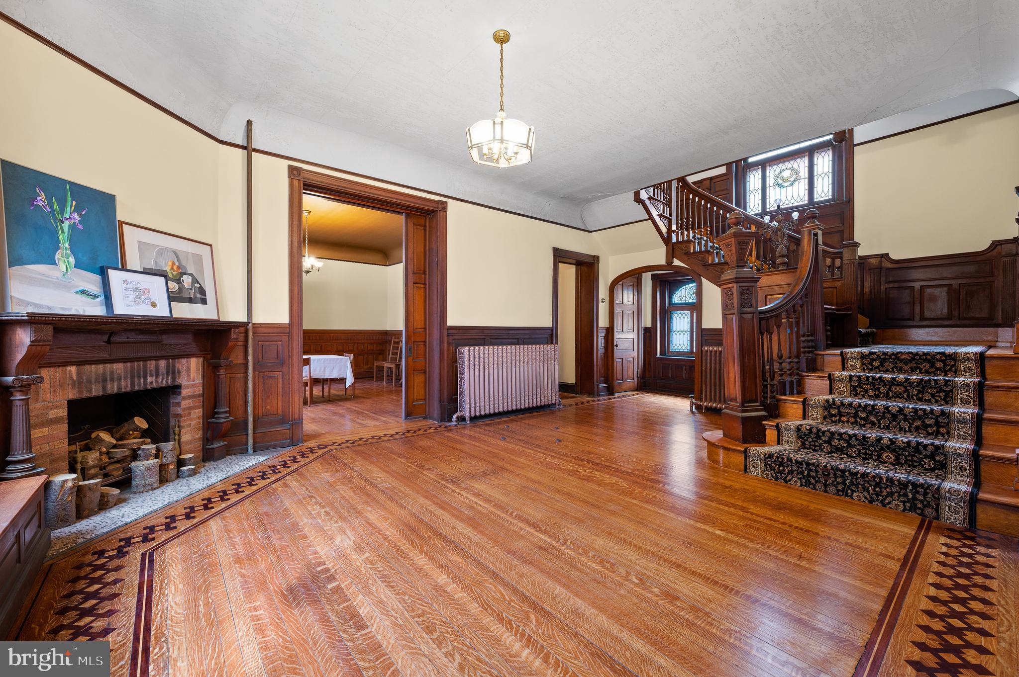 UNIVERSITY CITY - Residential