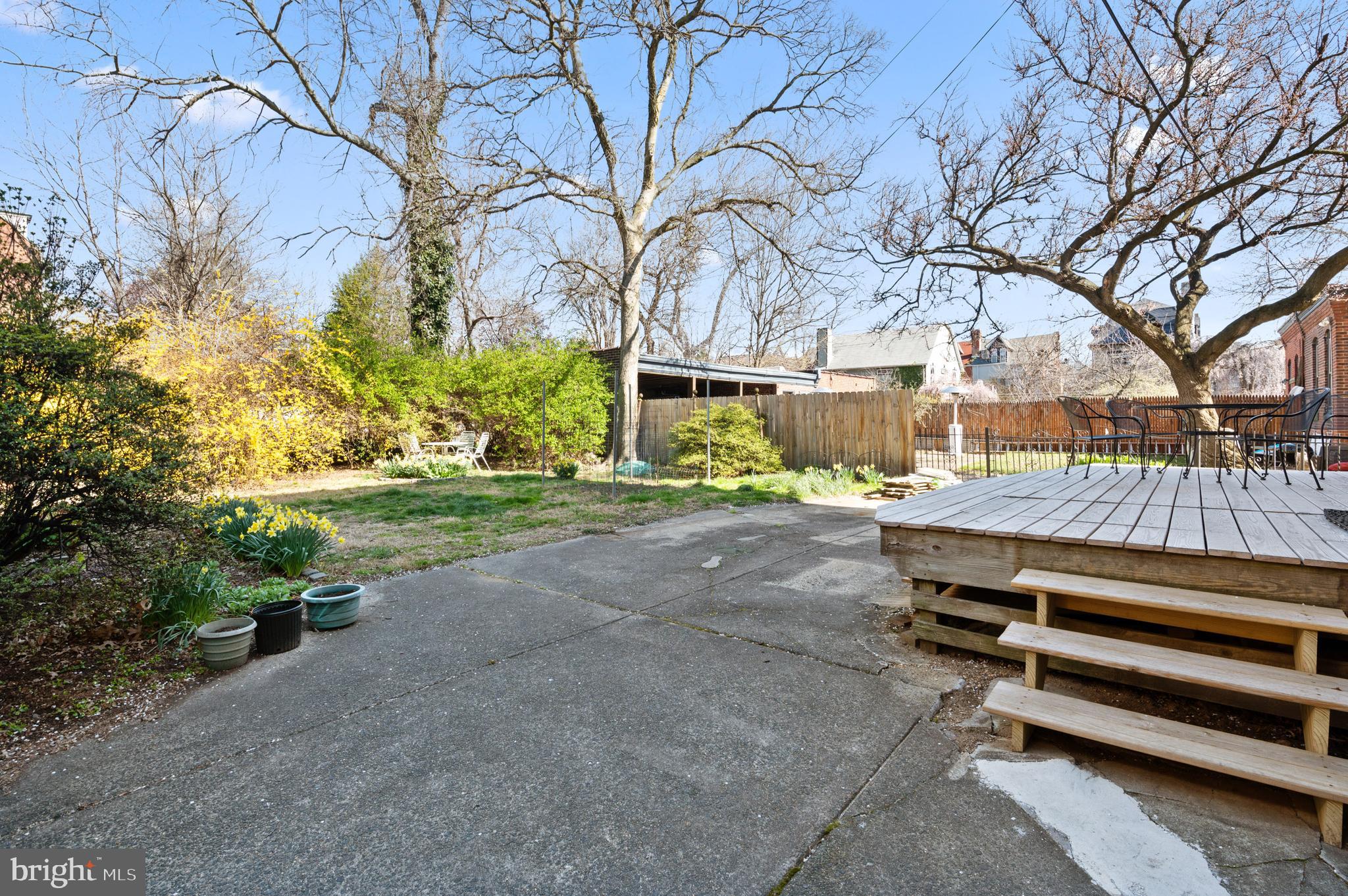 UNIVERSITY CITY - Residential