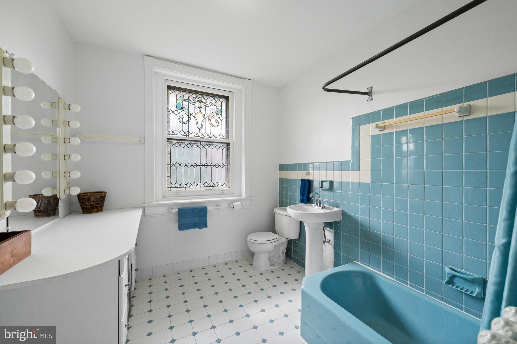 UNIVERSITY CITY - Residential