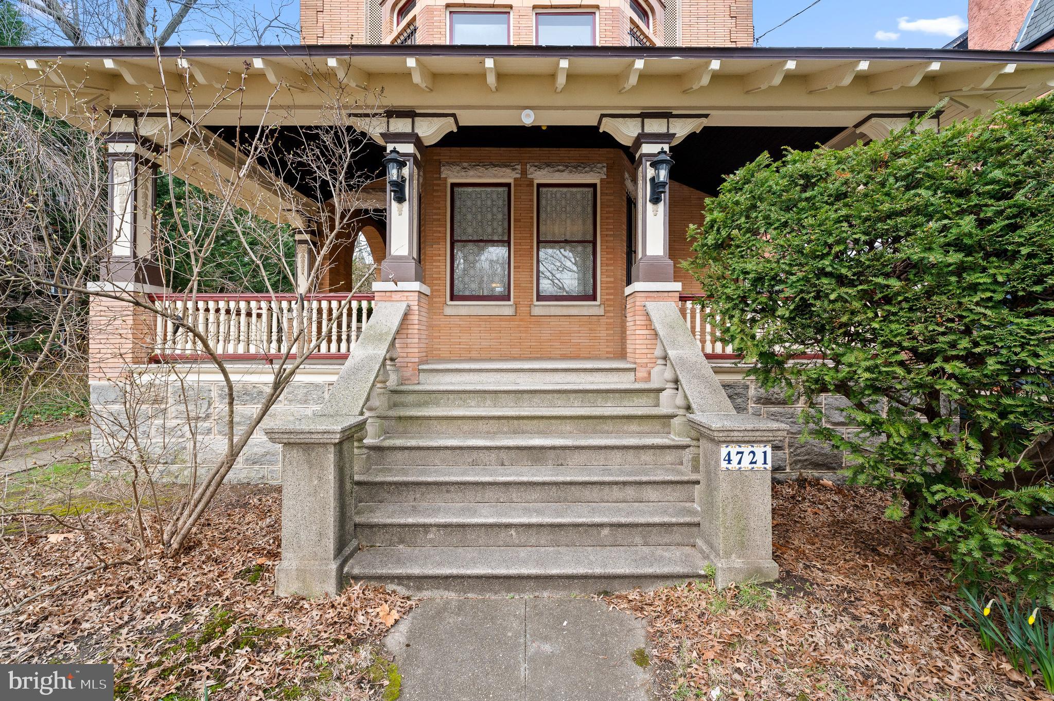 UNIVERSITY CITY - Residential