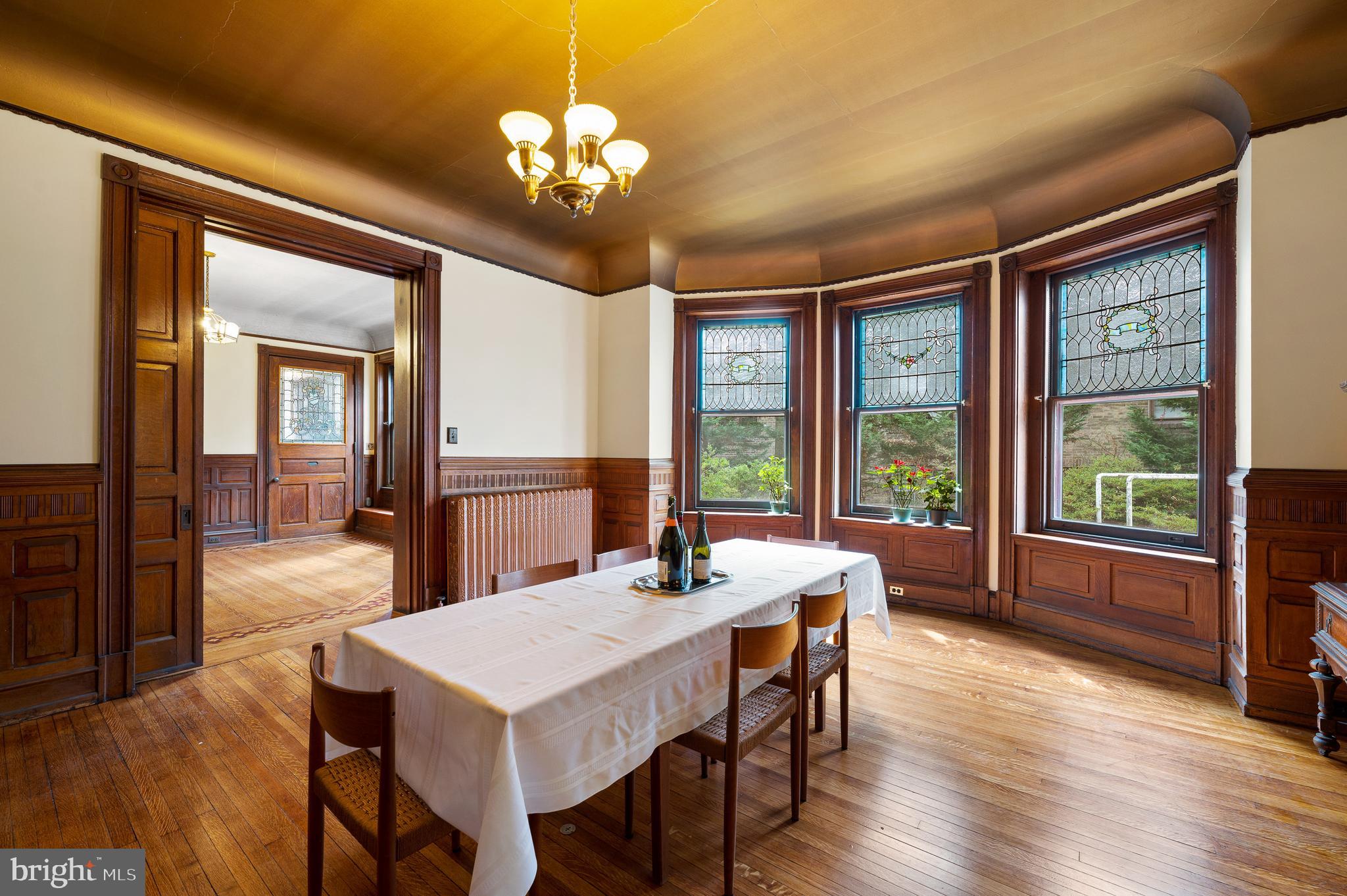 UNIVERSITY CITY - Residential