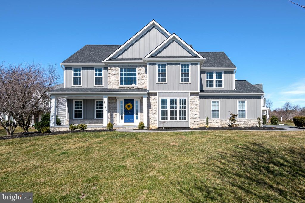 Photo of 8 FOX HOLLOW DR, LANCASTER, PA 17602 (MLS # PALA2031876)