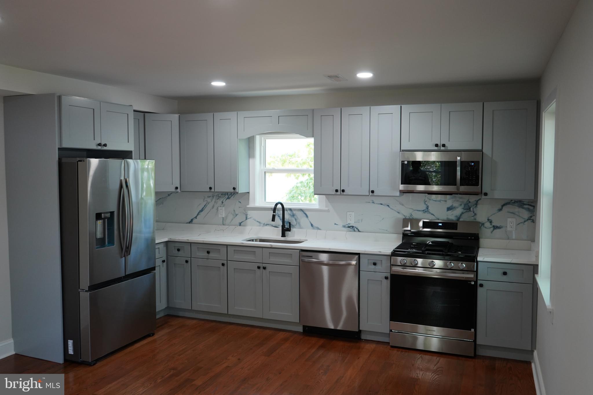 FOREST HEIGHTS - Residential