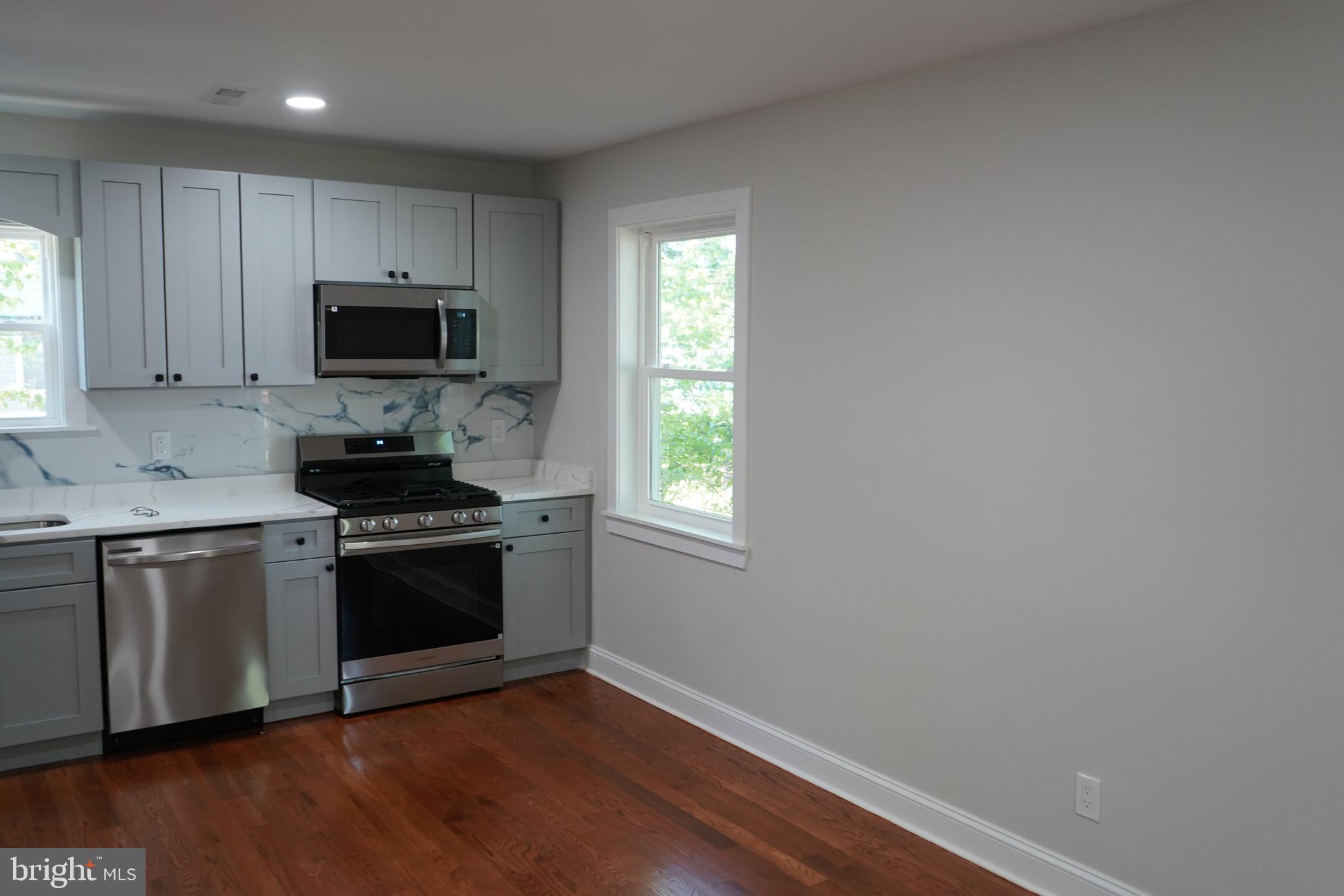 FOREST HEIGHTS - Residential