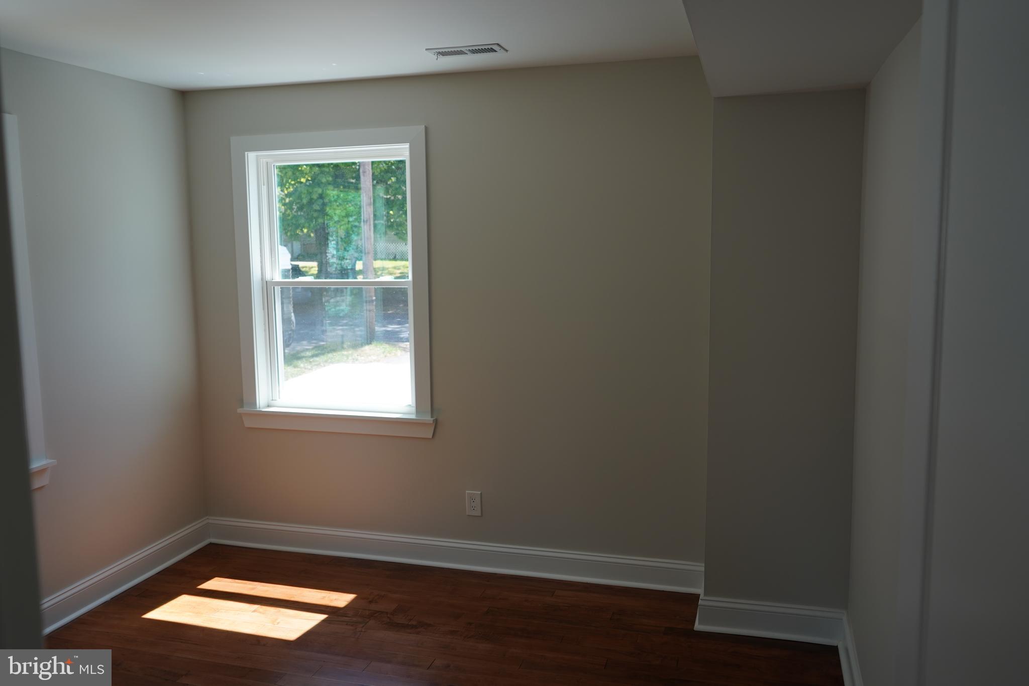 FOREST HEIGHTS - Residential