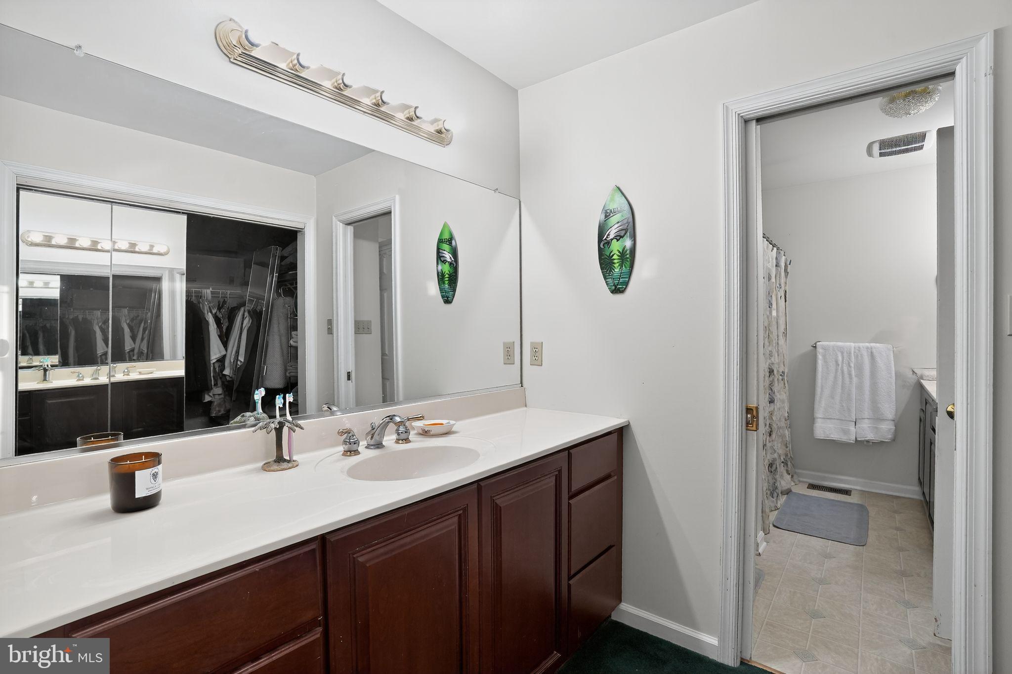 COLONIAL FARMS - Residential