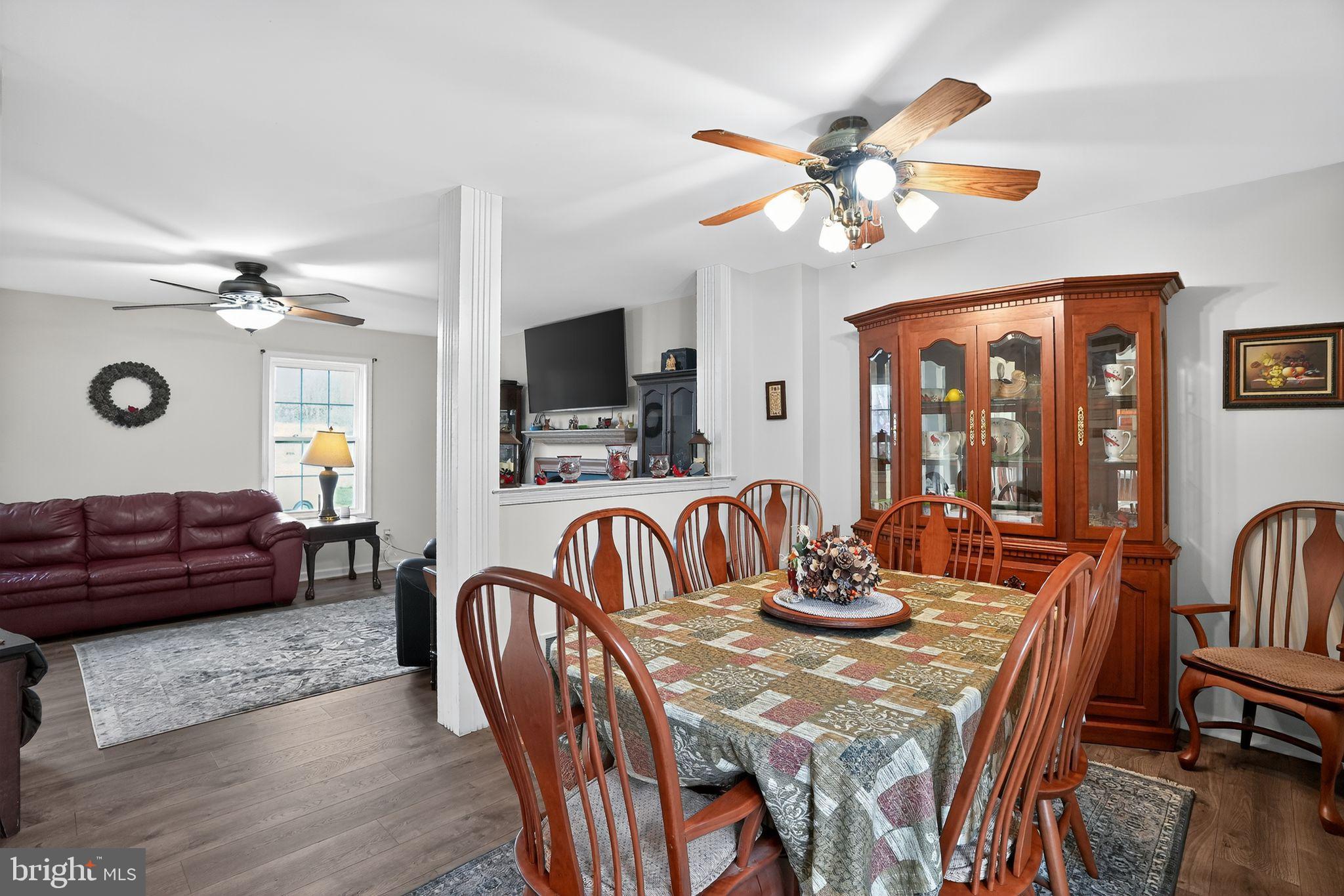 COLONIAL FARMS - Residential