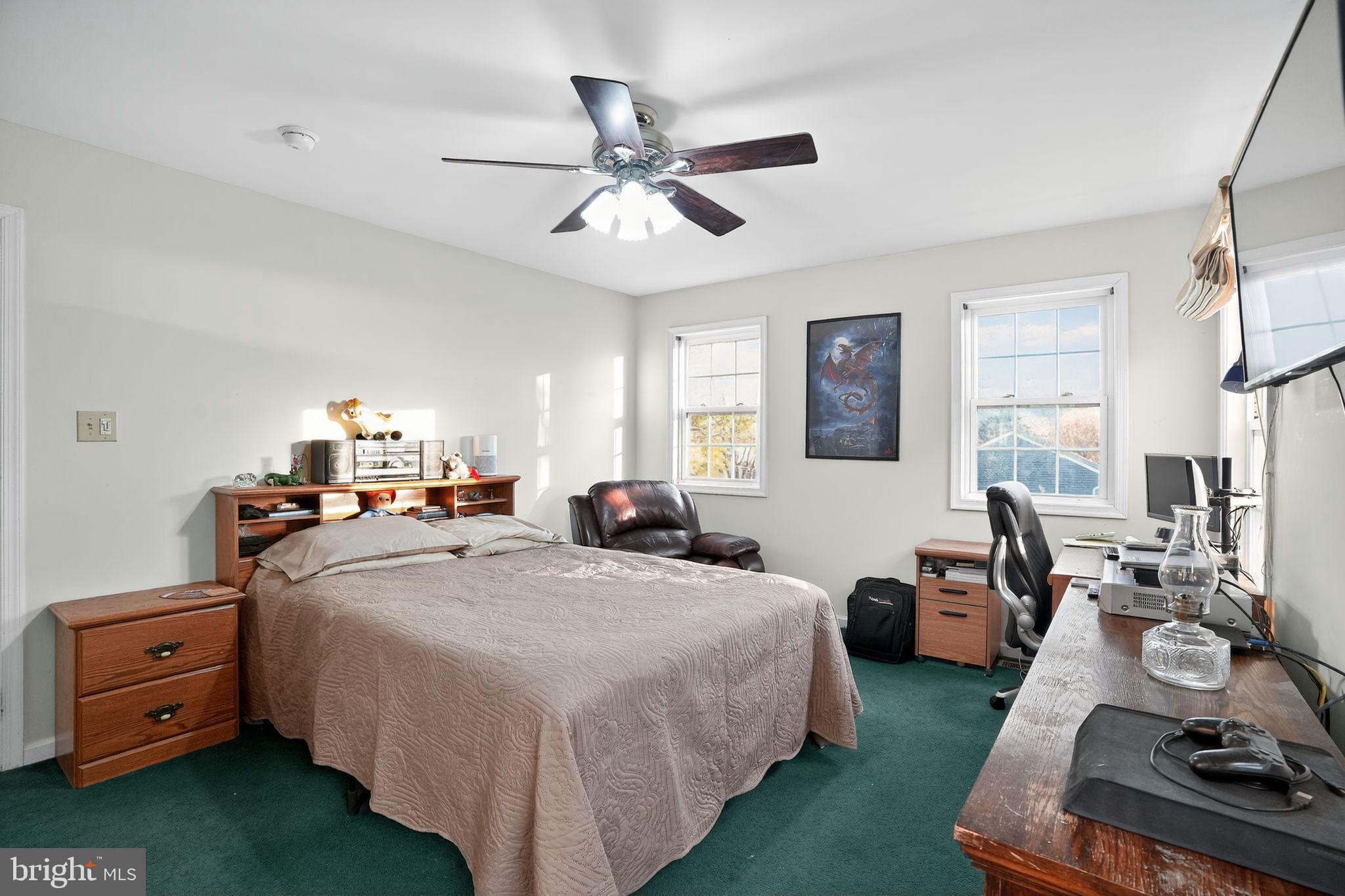 COLONIAL FARMS - Residential