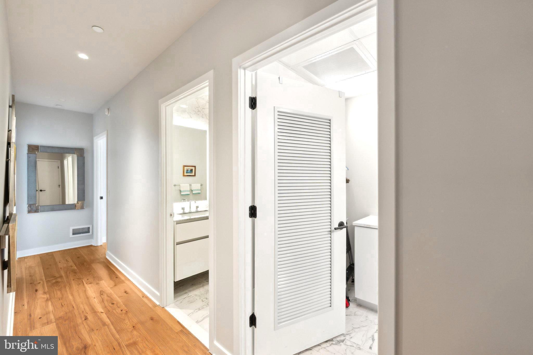 ROSSLYN - Residential