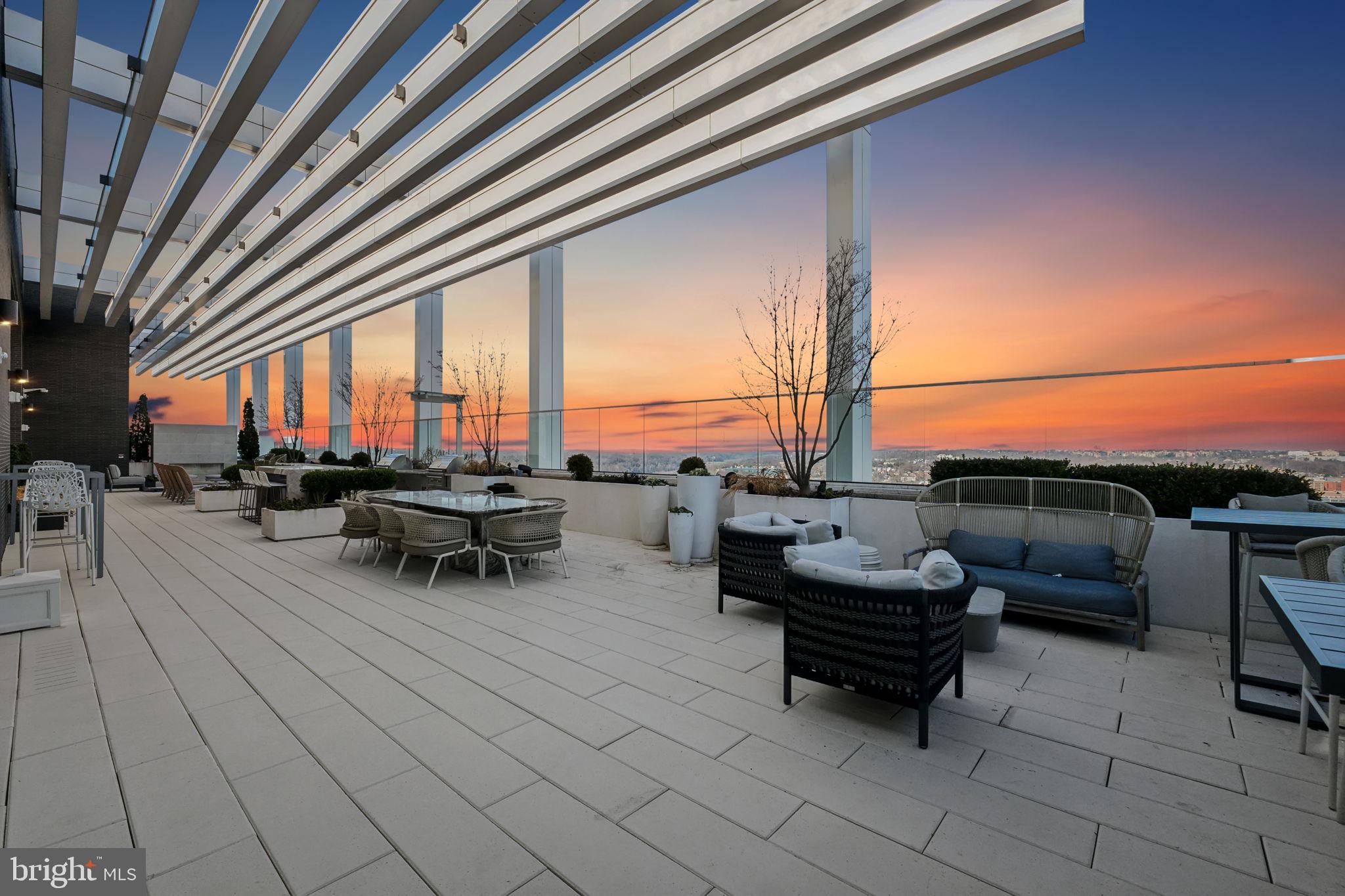 ROSSLYN - Residential