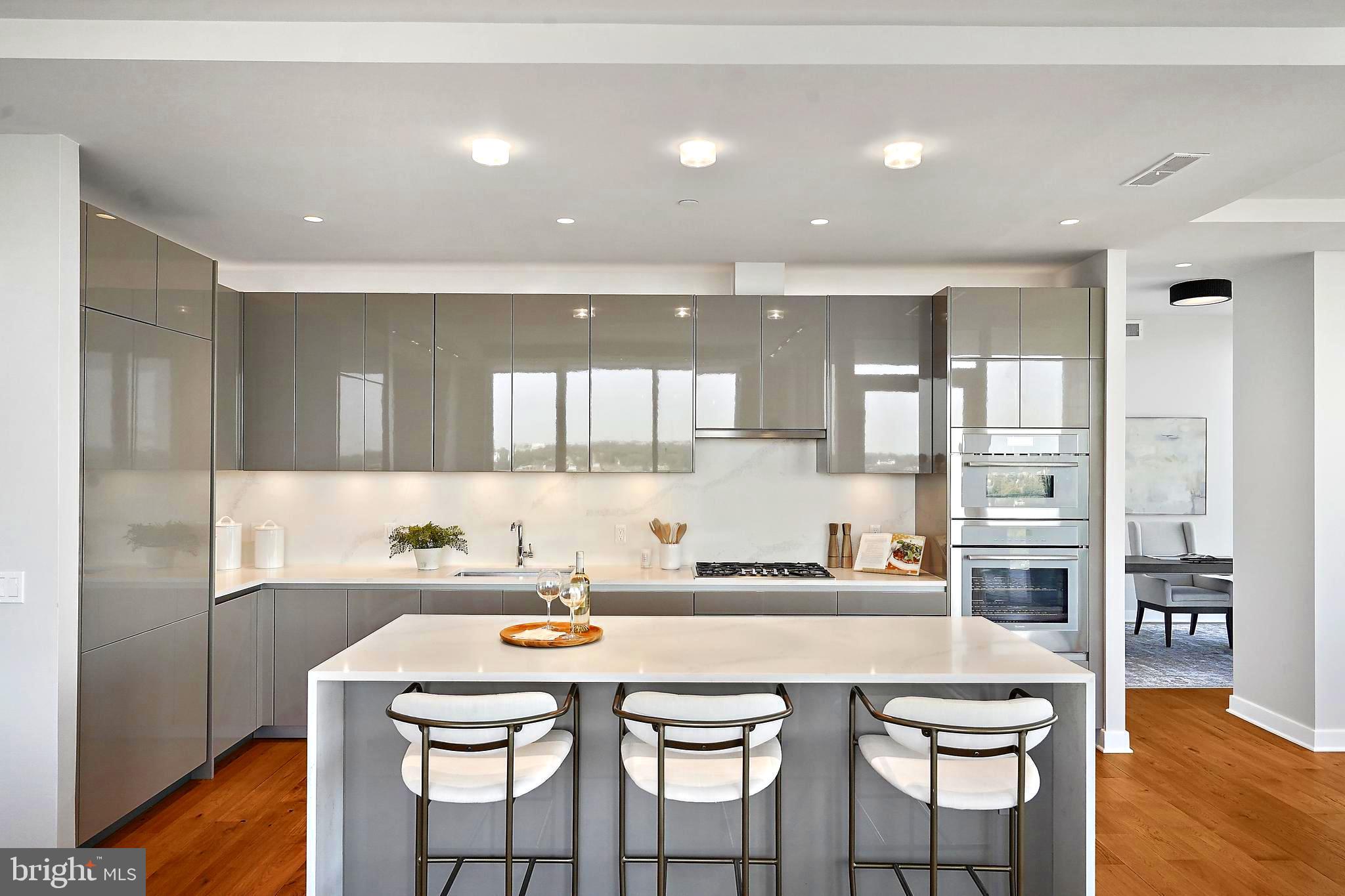 ROSSLYN - Residential