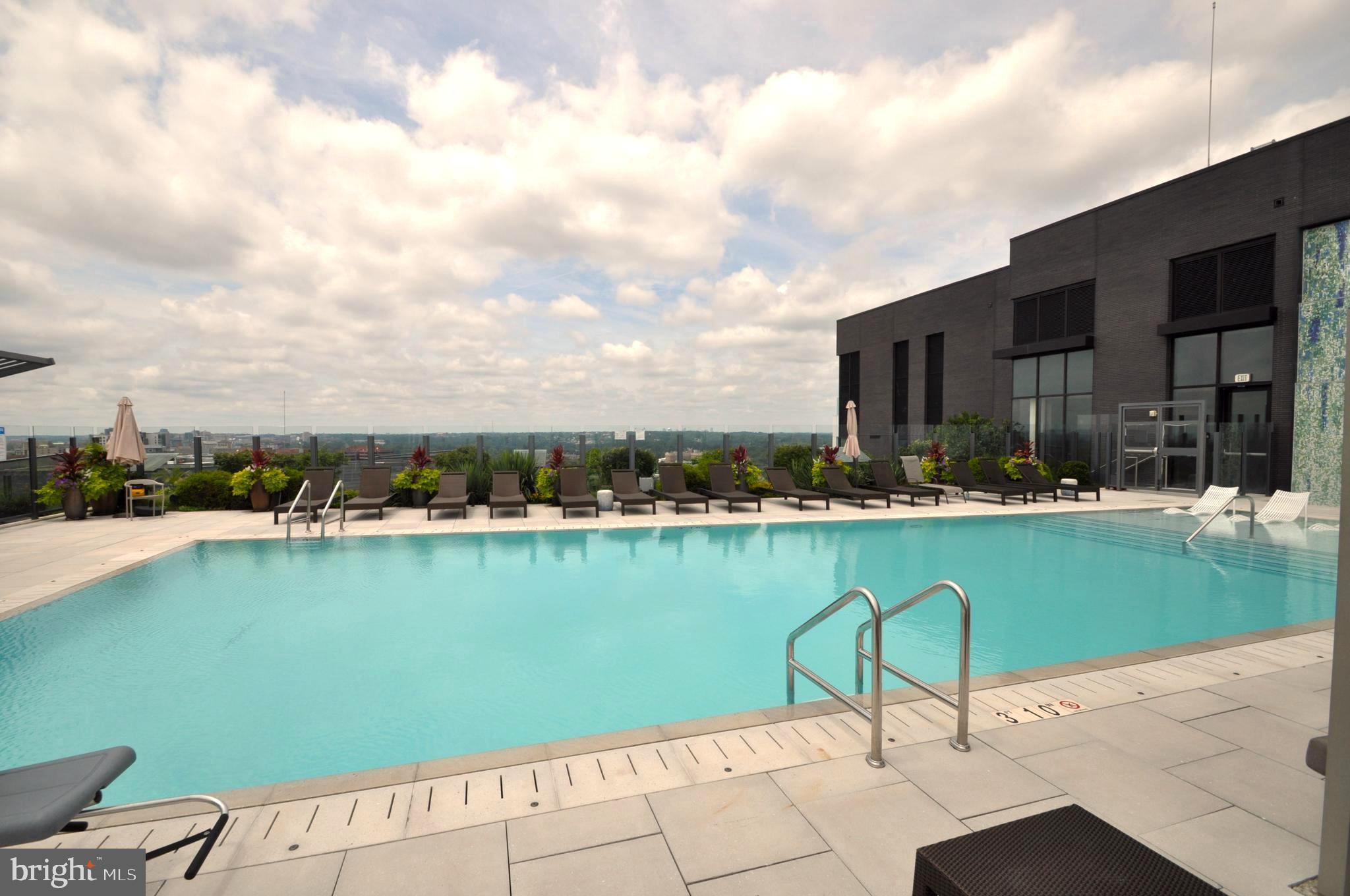 ROSSLYN - Residential