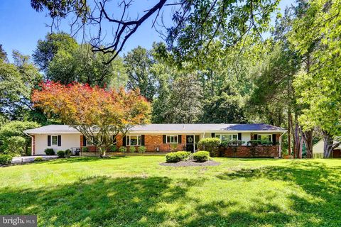 Photo of 515 Apple Grove Road, SILVER SPRING, MD 20904 (MLS # MDMC2242844)