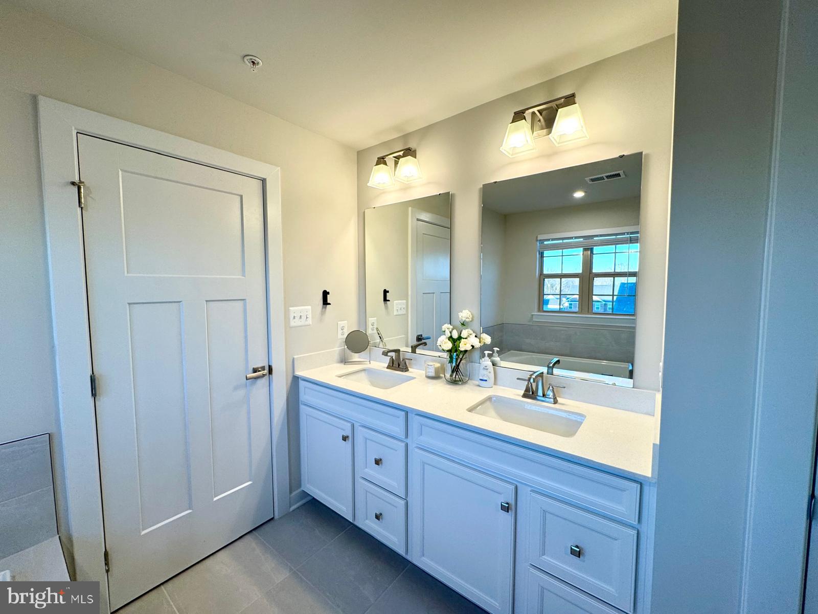 CANTER CREEK - Residential Lease