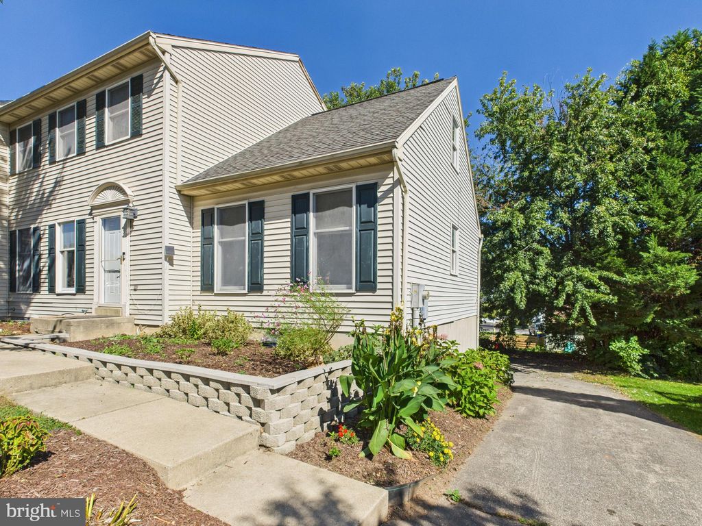 Photo of 27 Steeple Avenue, RED LION, PA 17356 (MLS # PAYK2091090)