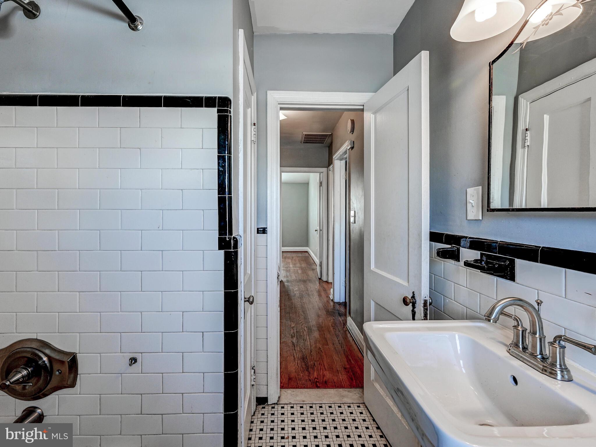 AIGBURTH - Residential