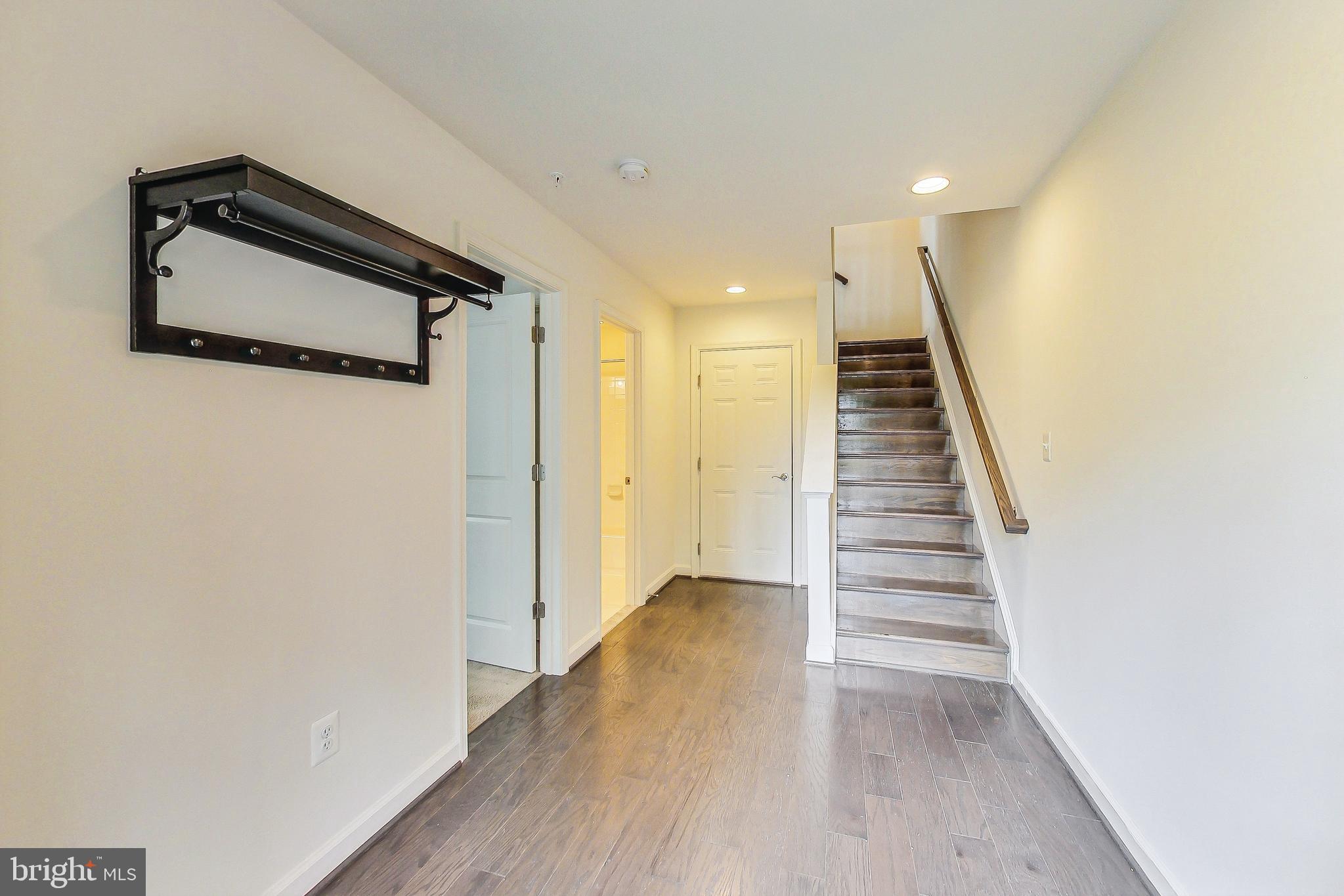 WOOD GLEN - Residential