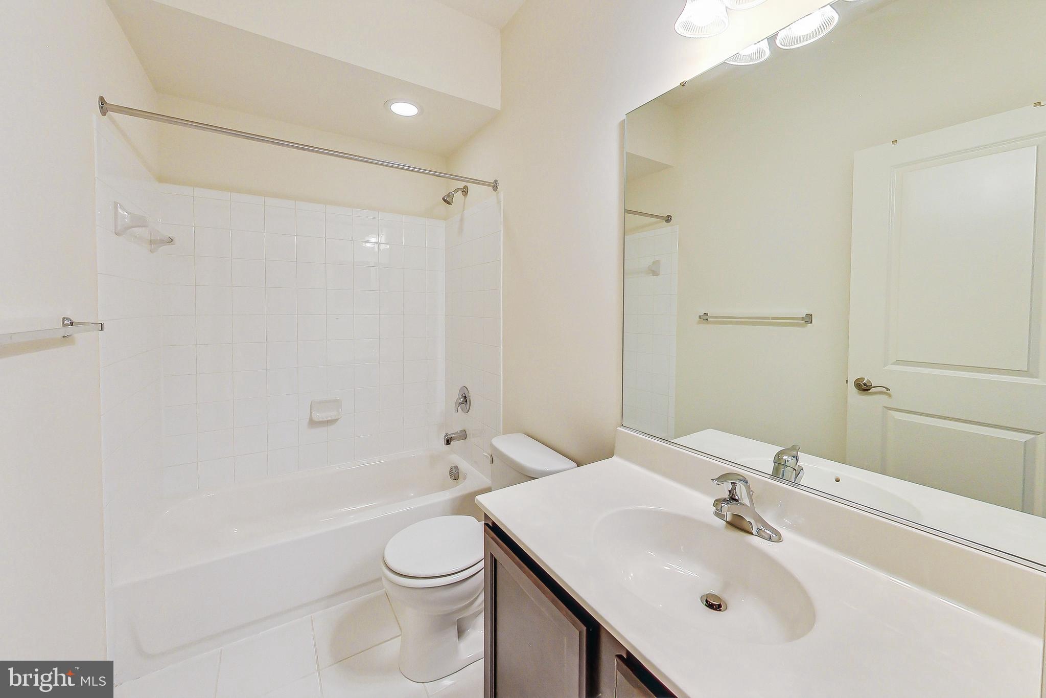 WOOD GLEN - Residential