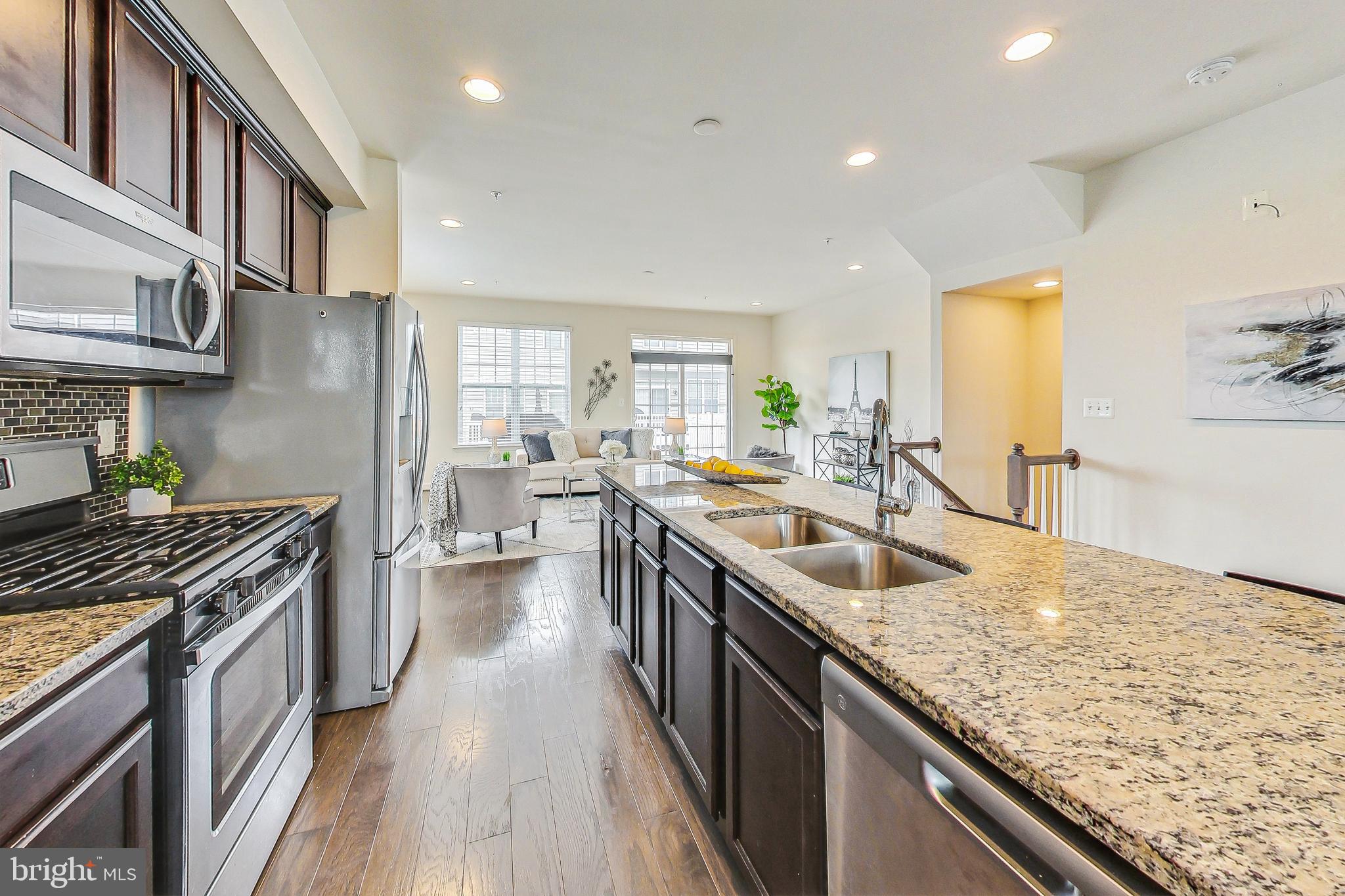 WOOD GLEN - Residential