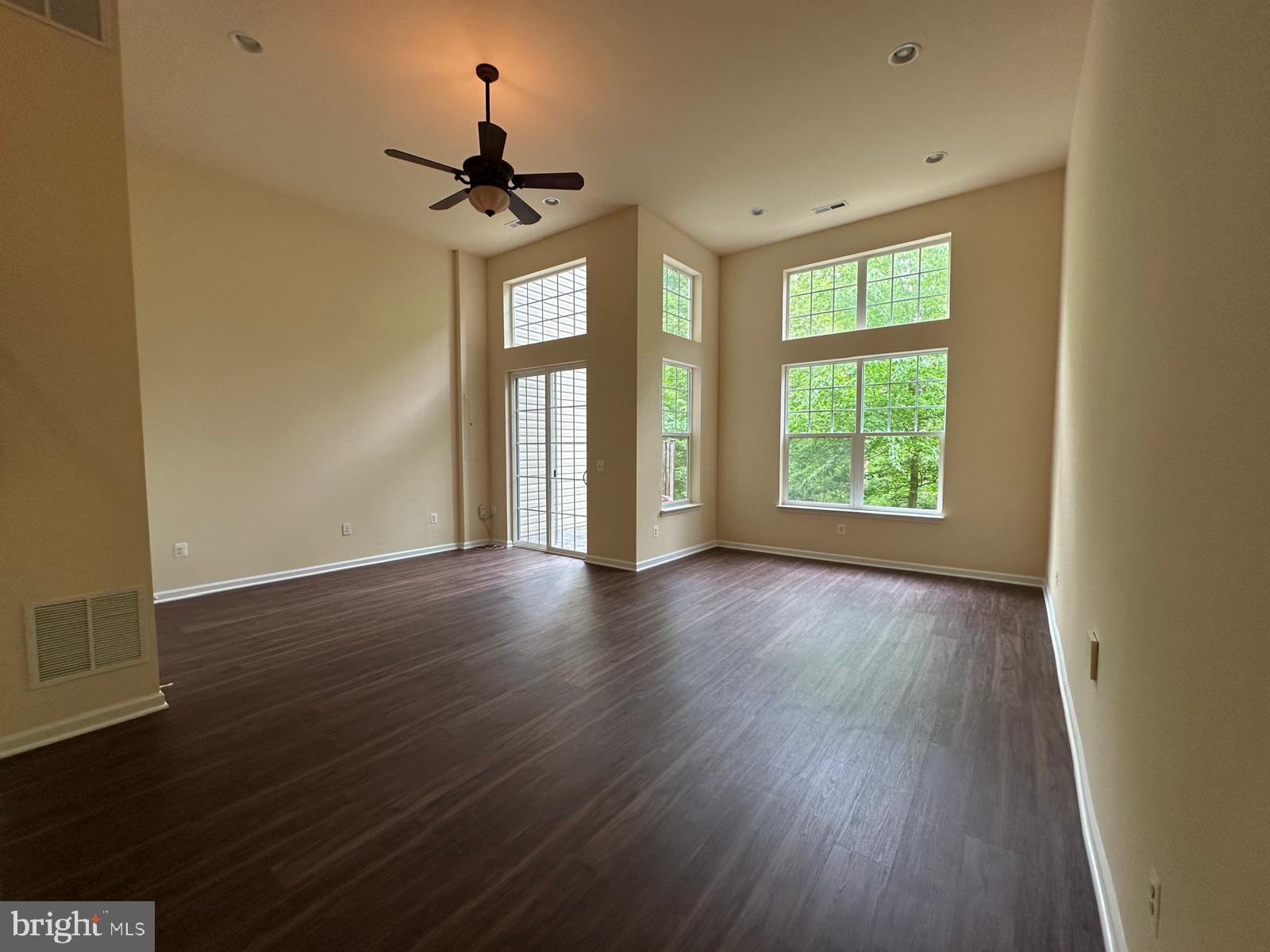 WOODSTREAM - Residential Lease