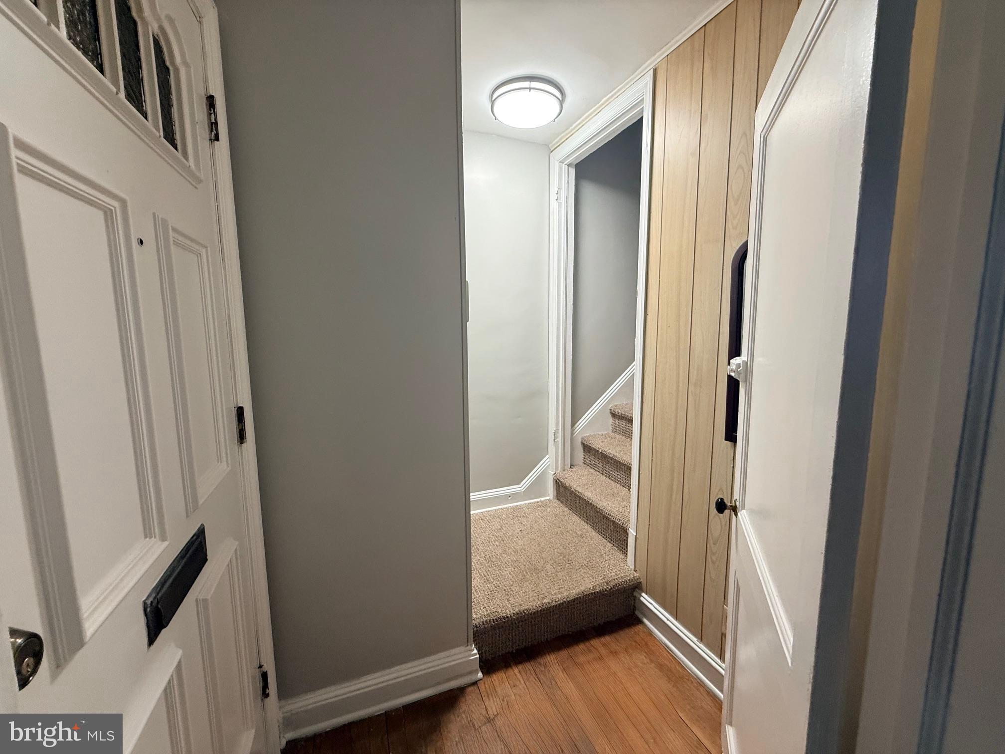 TEN HILLS - Residential