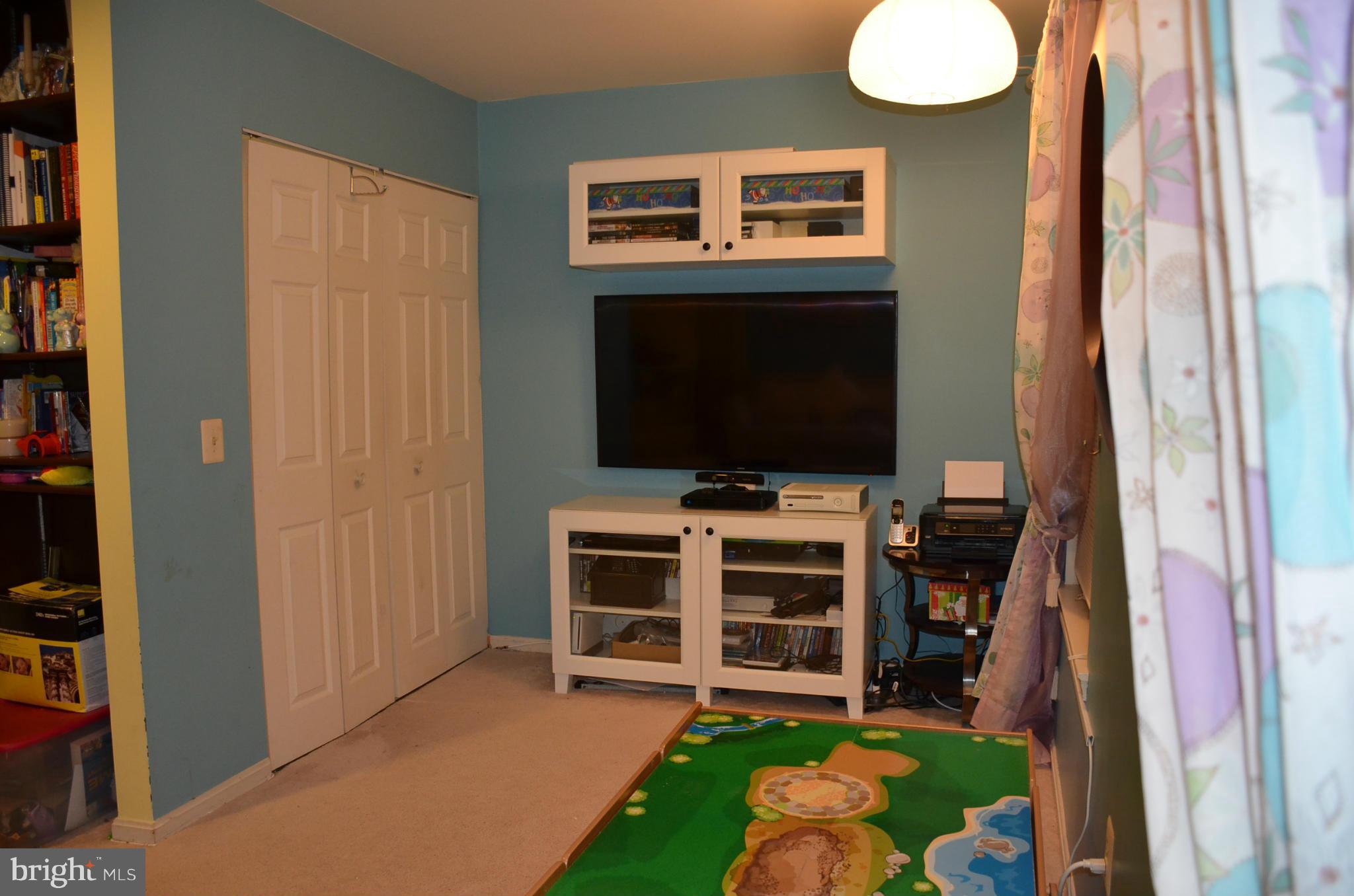 GLENSHIRE TOWNE - Residential