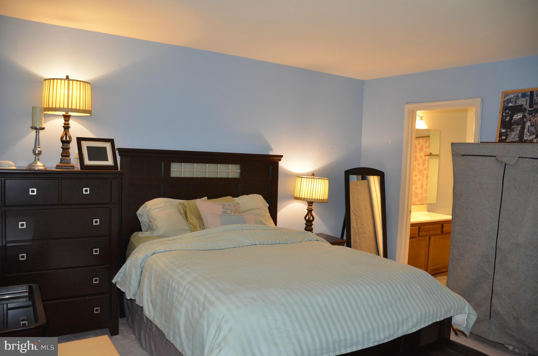 GLENSHIRE TOWNE - Residential