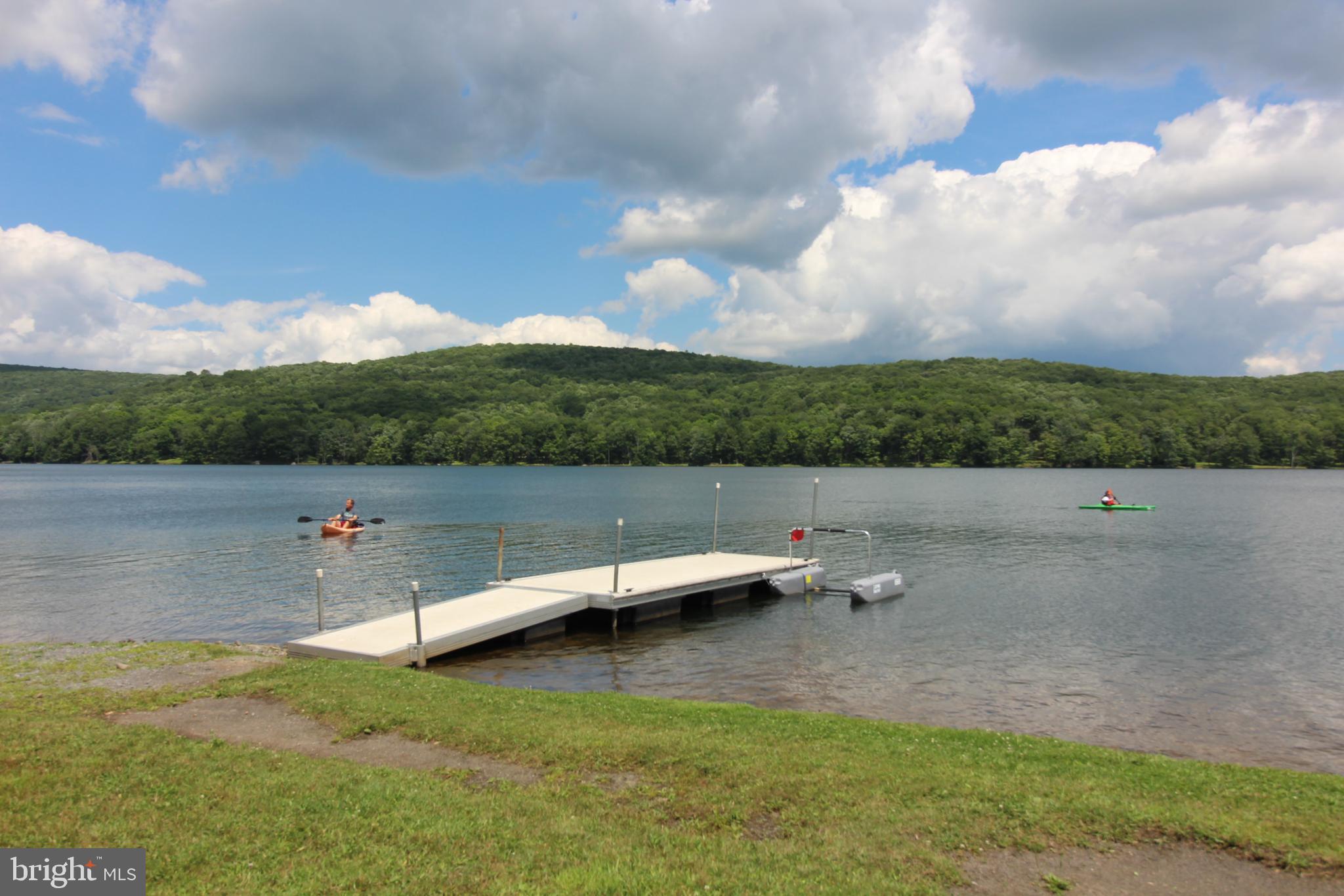 ALPINE LAKE  RESORT - Residential