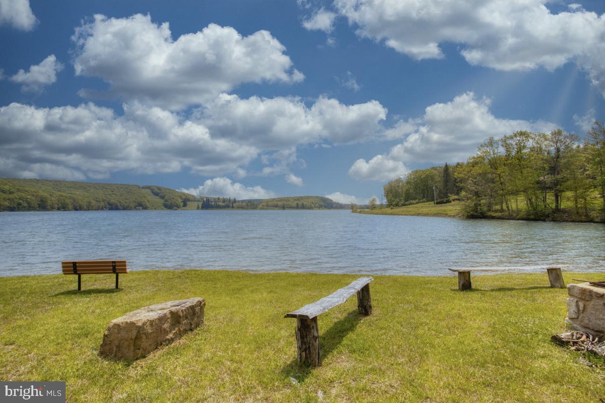 ALPINE LAKE  RESORT - Residential