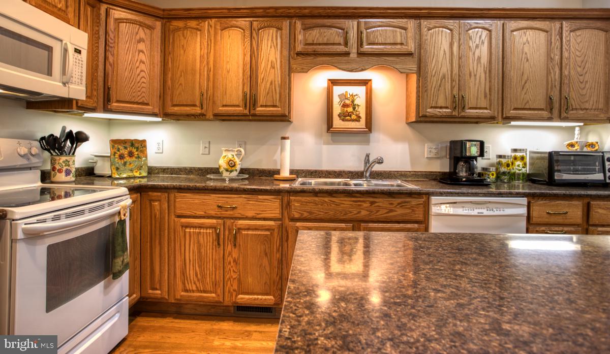 ALPINE LAKE  RESORT - Residential