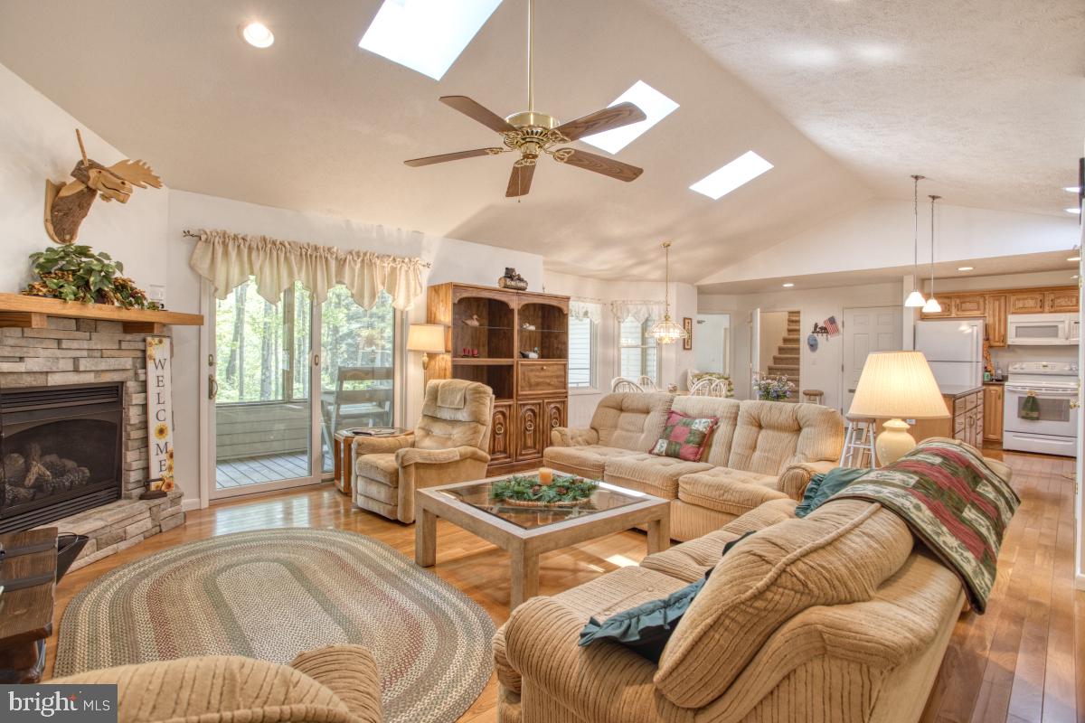 ALPINE LAKE  RESORT - Residential