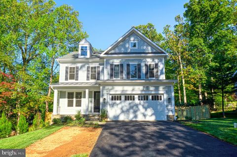 130 WILMAR PLACE NW VIENNA VA 22180