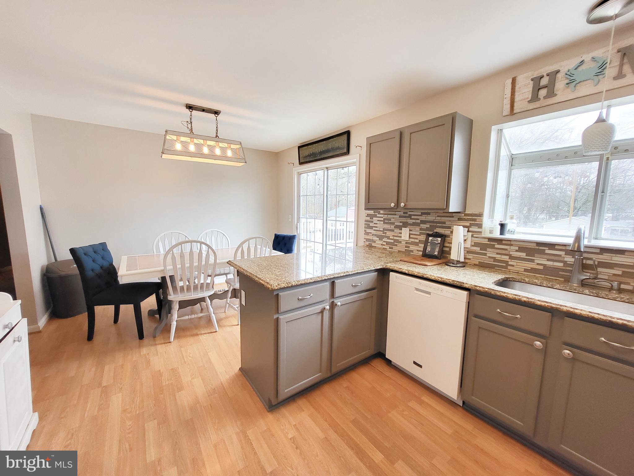 PARKER CREEK VIEW - Residential