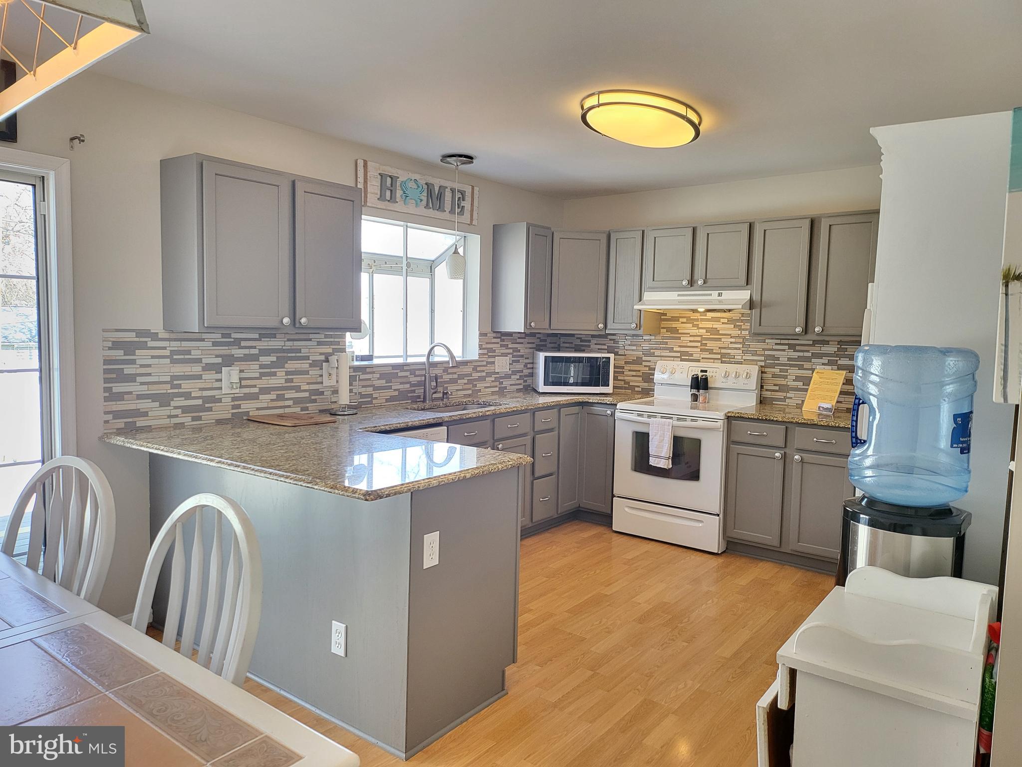 PARKER CREEK VIEW - Residential