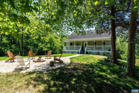 Homes For Sale - 4209 Hawkins Ln Ln<br/> BARBOURSVILLE, VA 22923