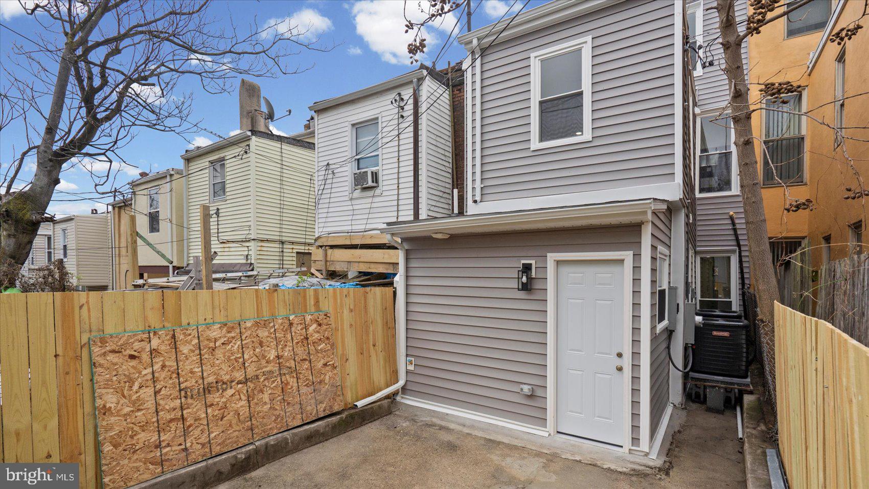 JOHNS HOPKINS - Residential