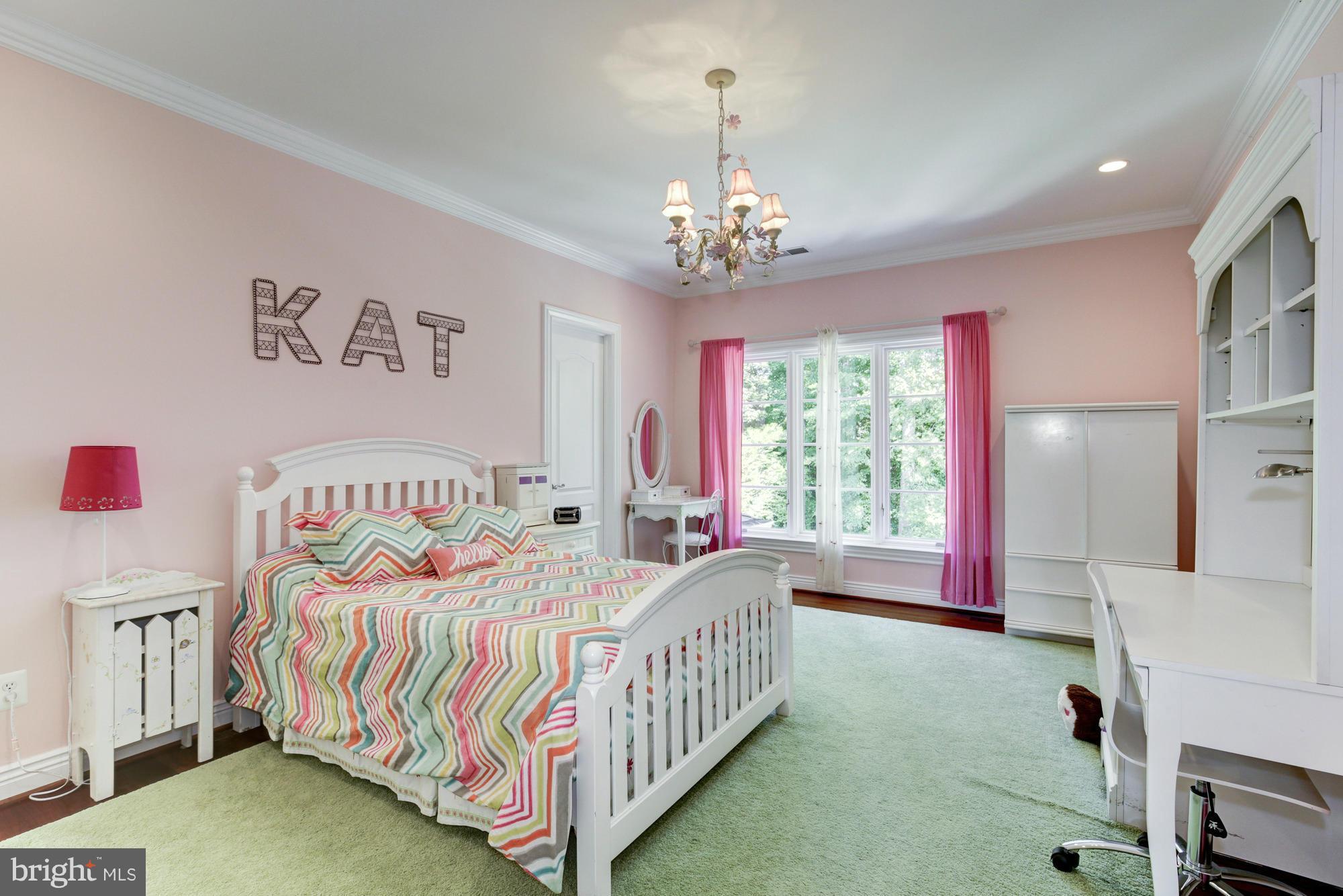 THE RESERVE - Residential