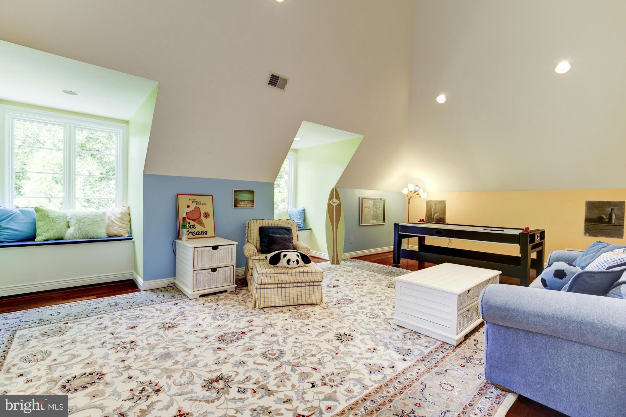 THE RESERVE - Residential