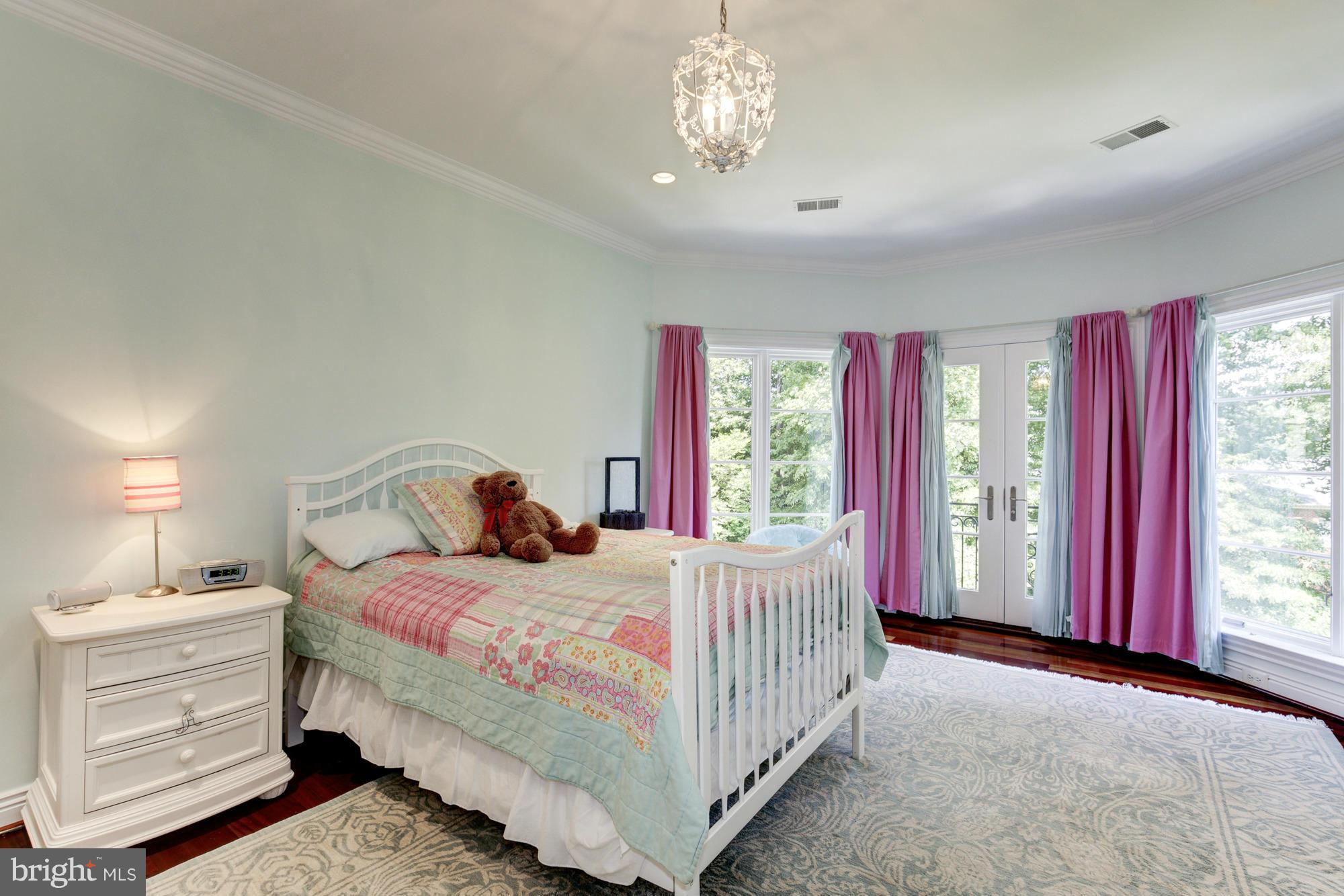 THE RESERVE - Residential