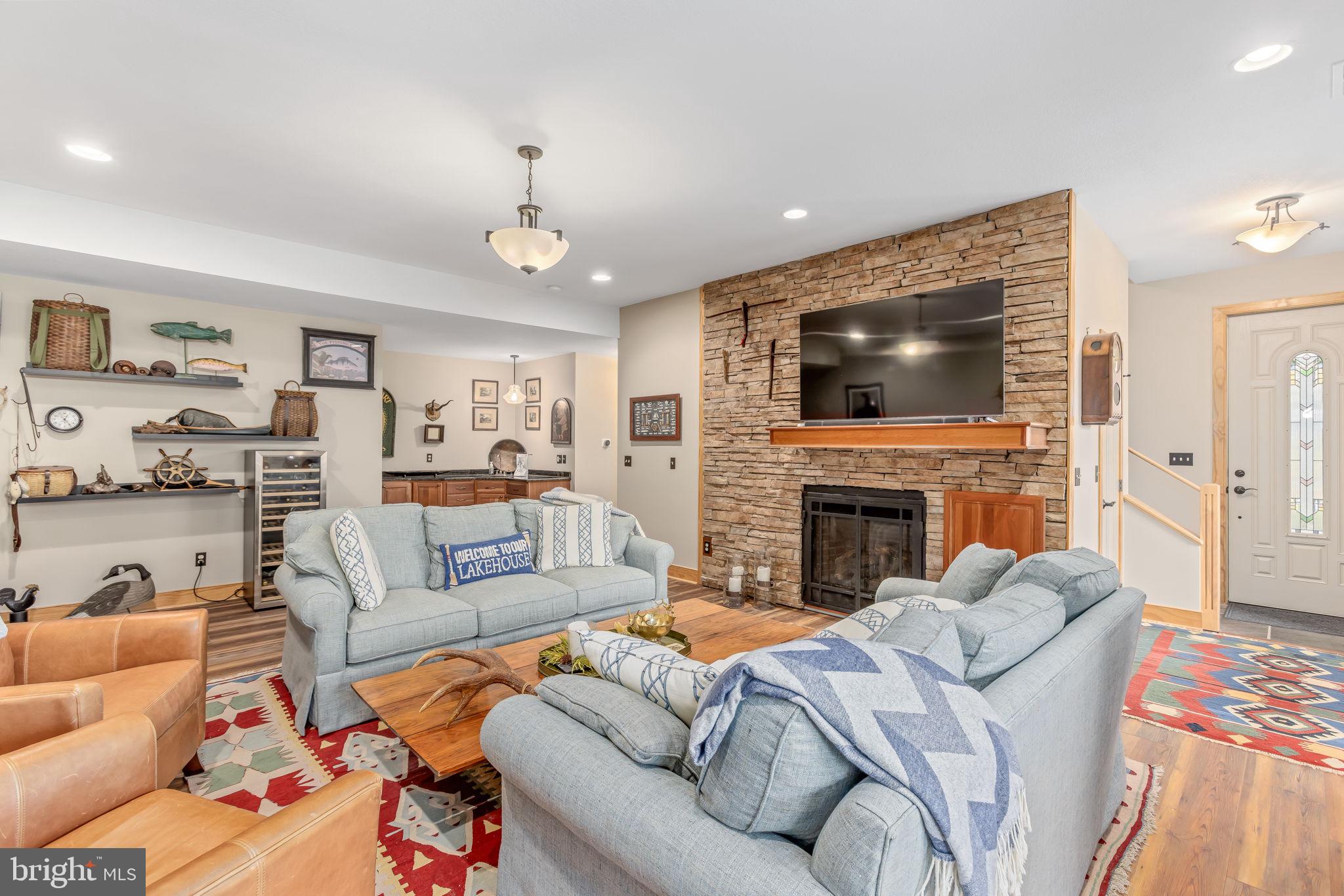 THE VIEW - Residential