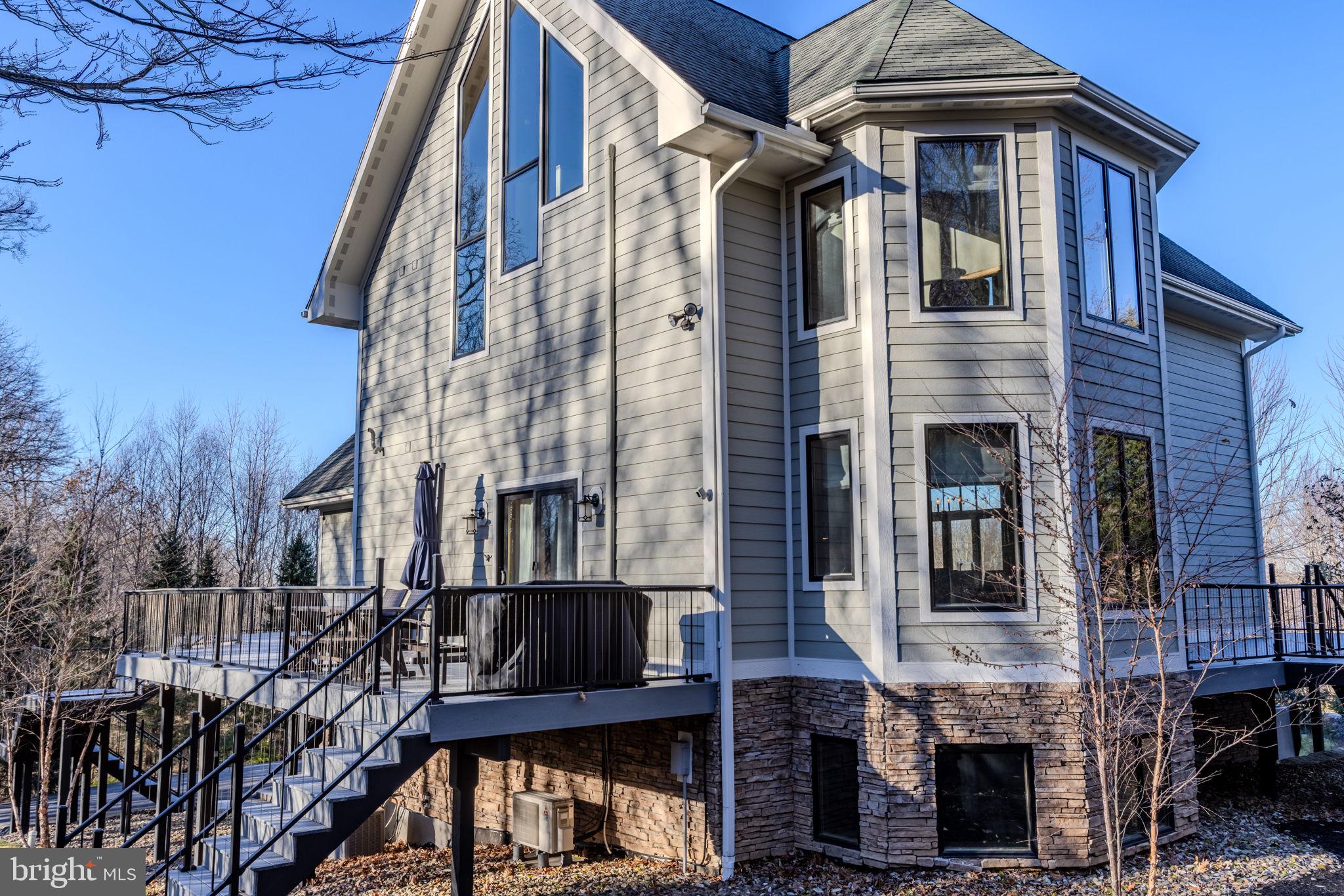 THE VIEW - Residential