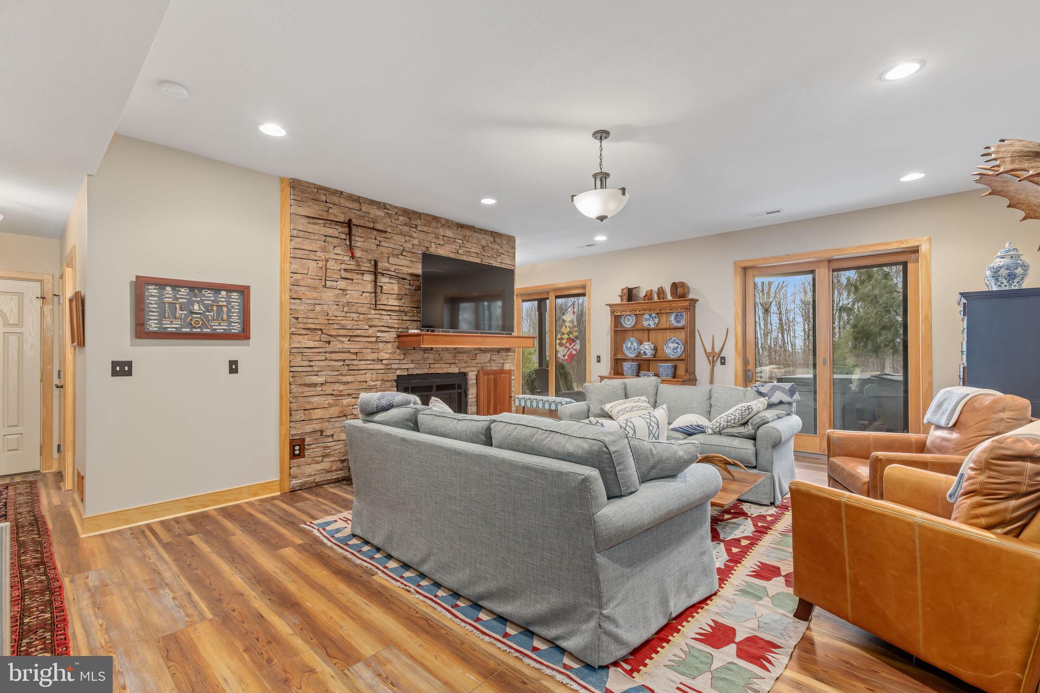 THE VIEW - Residential