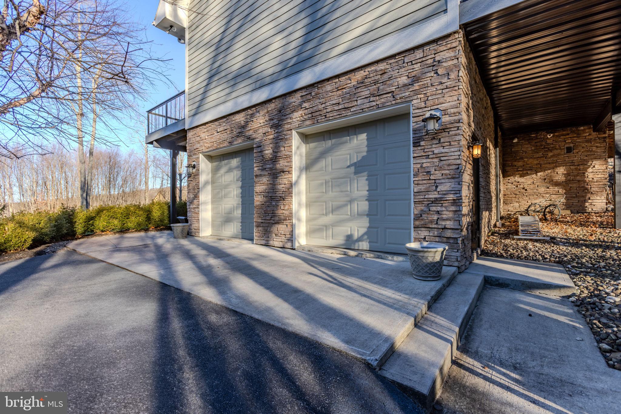 THE VIEW - Residential