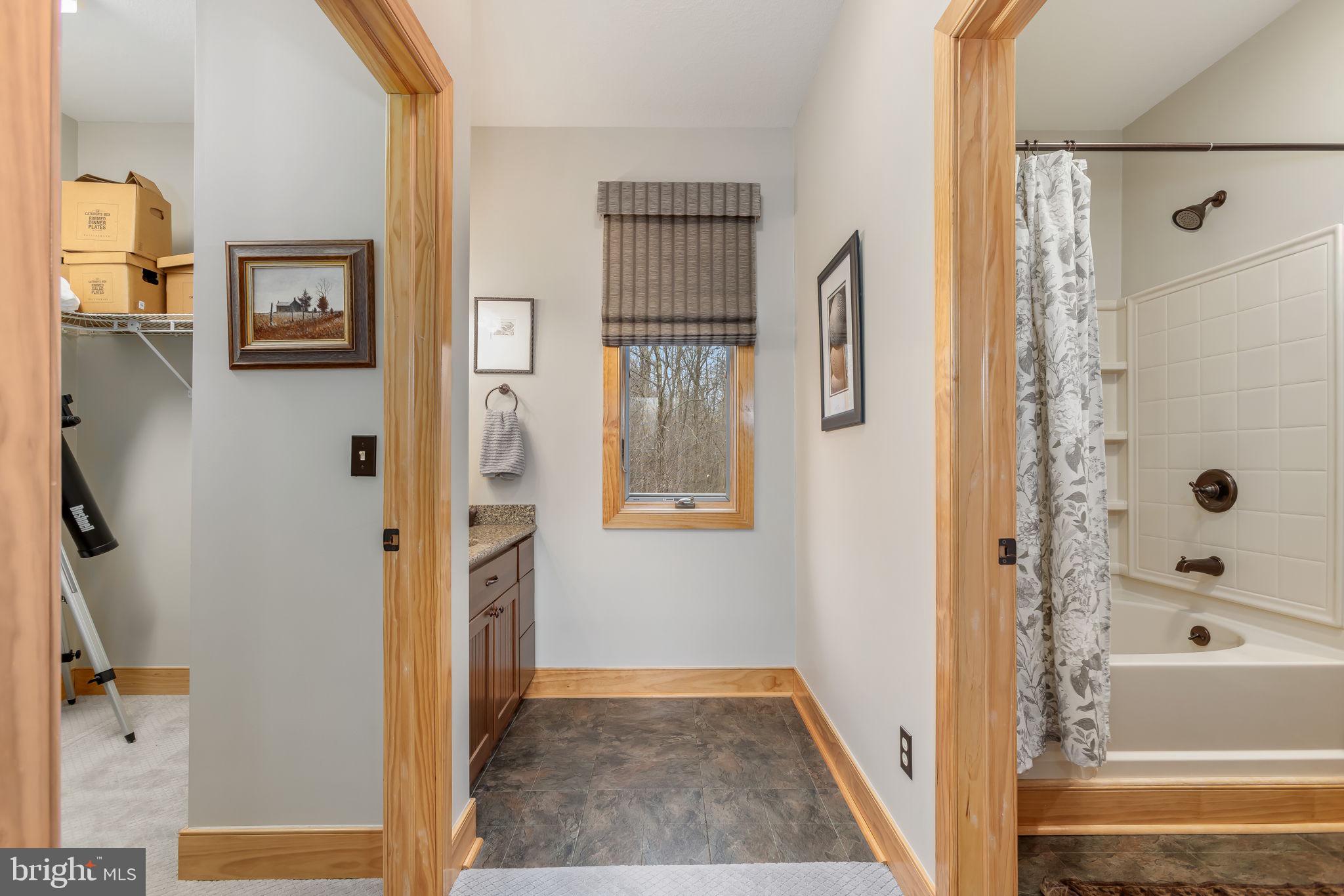 THE VIEW - Residential