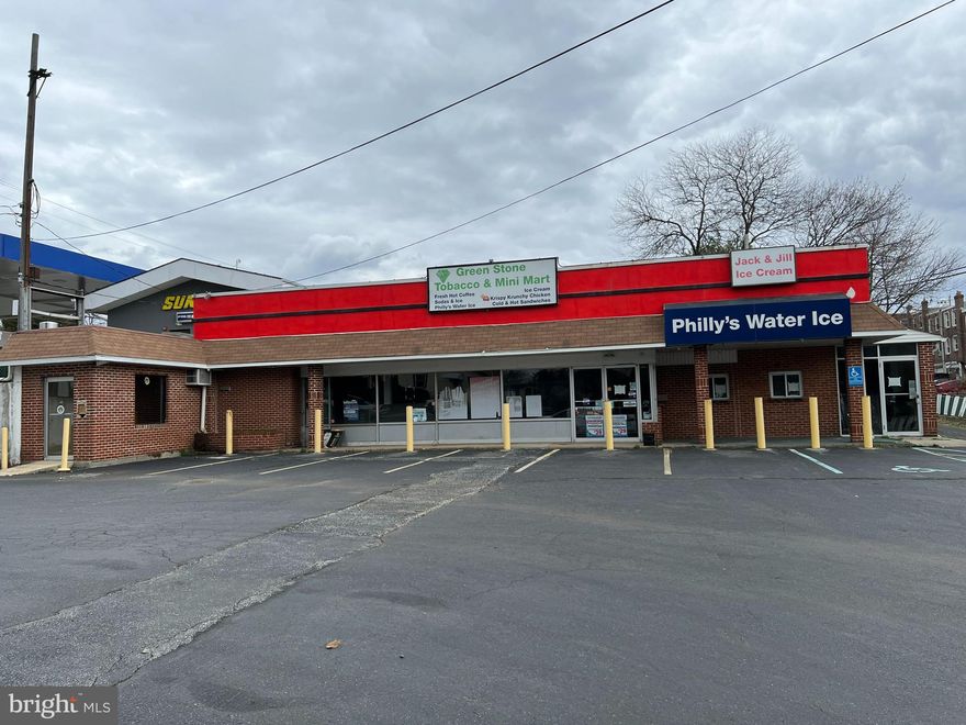 Great opportunity to own a shopping center on the busy intersection of Clifton Heights, Upper Darby township.
3300 sq ft shopping consisting of 3 commercial spaces CURRENTLY VACANT 
Approx 3000 sf store space for convenience store, including water ice space
Separate entrance space approved for Rita's Water Ice or any other Water Ice franchise
300sf - office/retail space (Used to be sub police station)
16-car parking lot. recently updated roof 
Located on the busy Intersection of Bishop Ave and E Springfield Rd.  Currently vacant
Permitted use include: 
Auto Related, Cold Storage, Convenience Store/Gas, Day Care Facility, Equestrian Center, Flex, Garden Center, Hair Salon and Spa, Health Club, Institutional, Manufacturing, Medical, Other, Other/General Retail, Professional, Recreation, Religious Facility, Shopping Center, Storage, Supermarket/Grocery Store, Warehouse