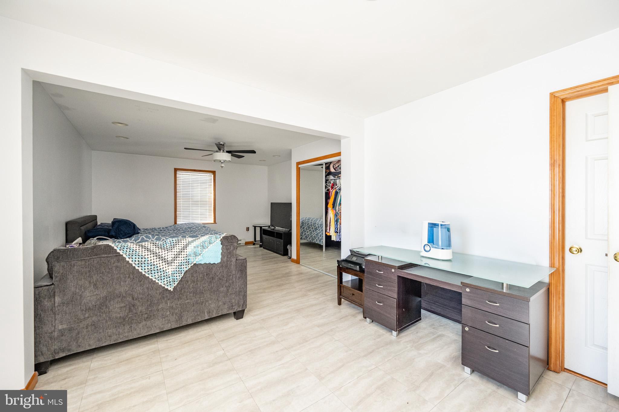 MT LAKE PARK - Residential