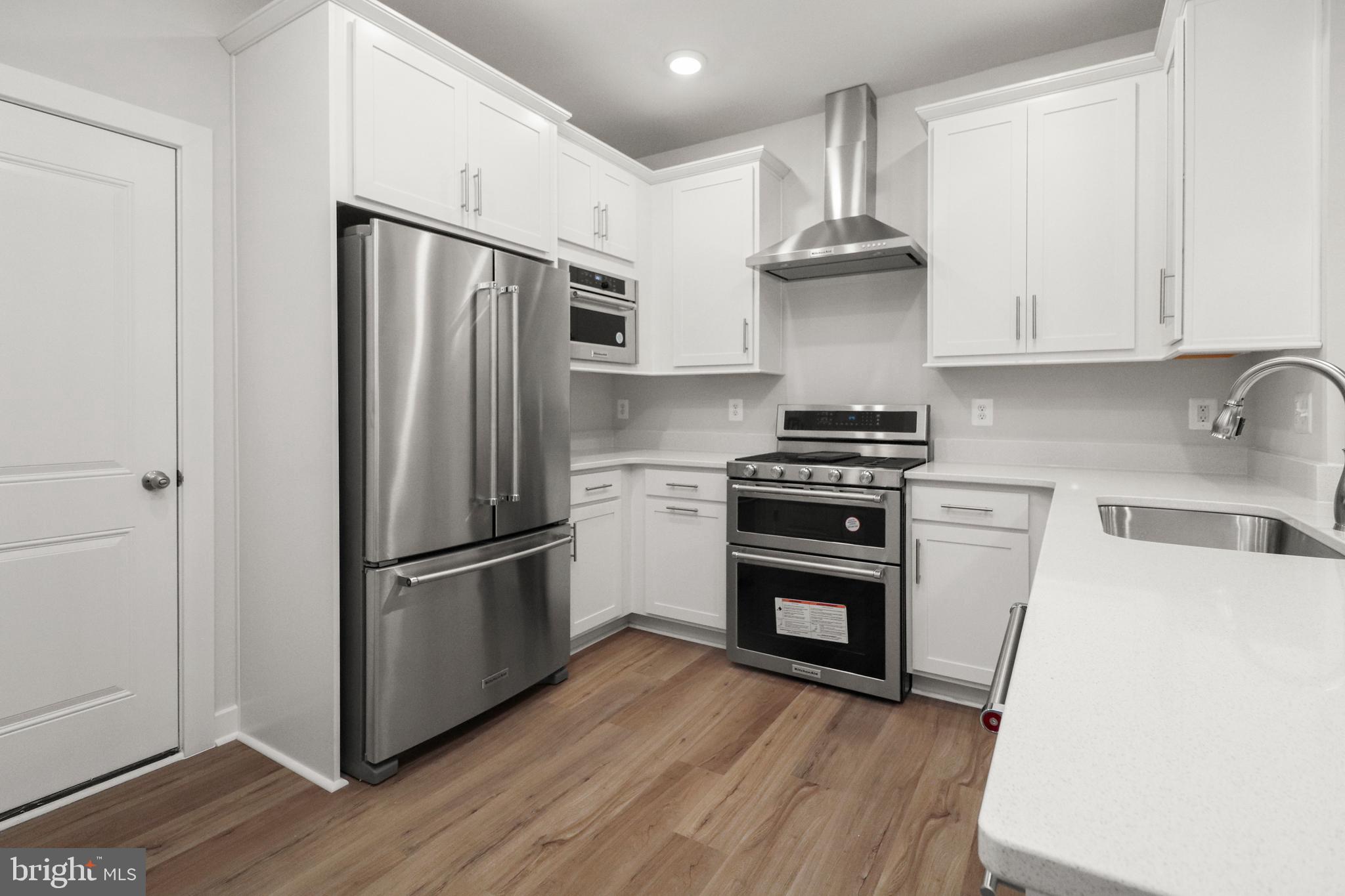 KINCORA - Residential Lease