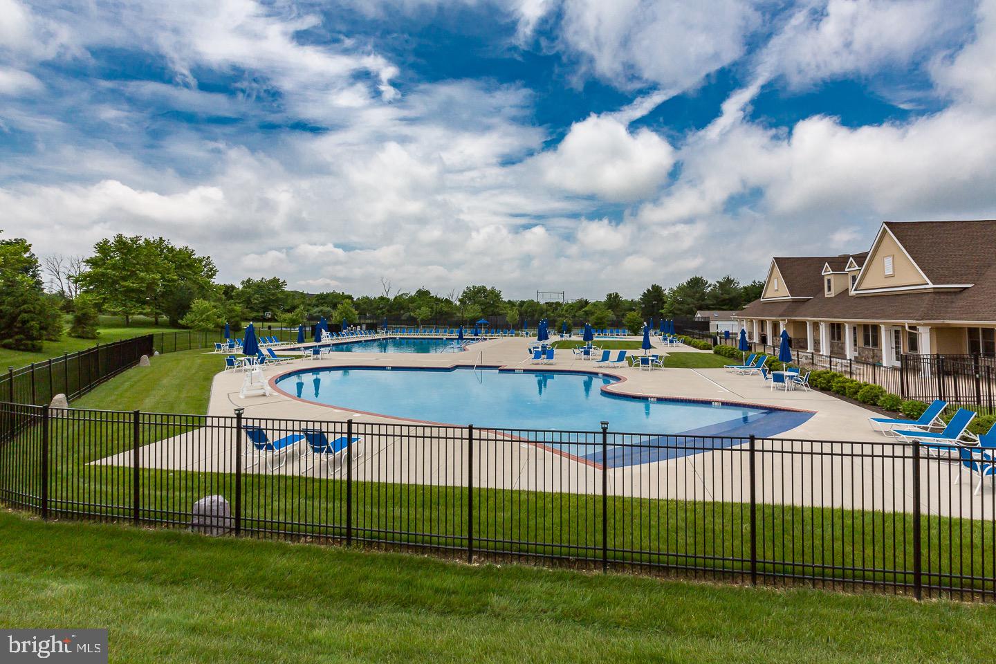 BLUE BELL CC - Residential