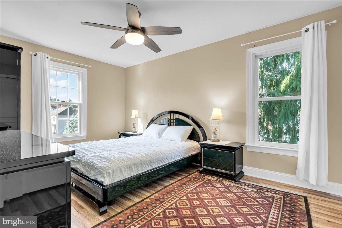 THORNBURY HUNT - Residential